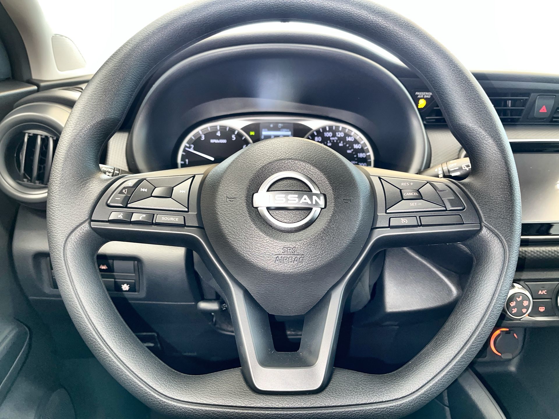 2025 Nissan Kicks Play