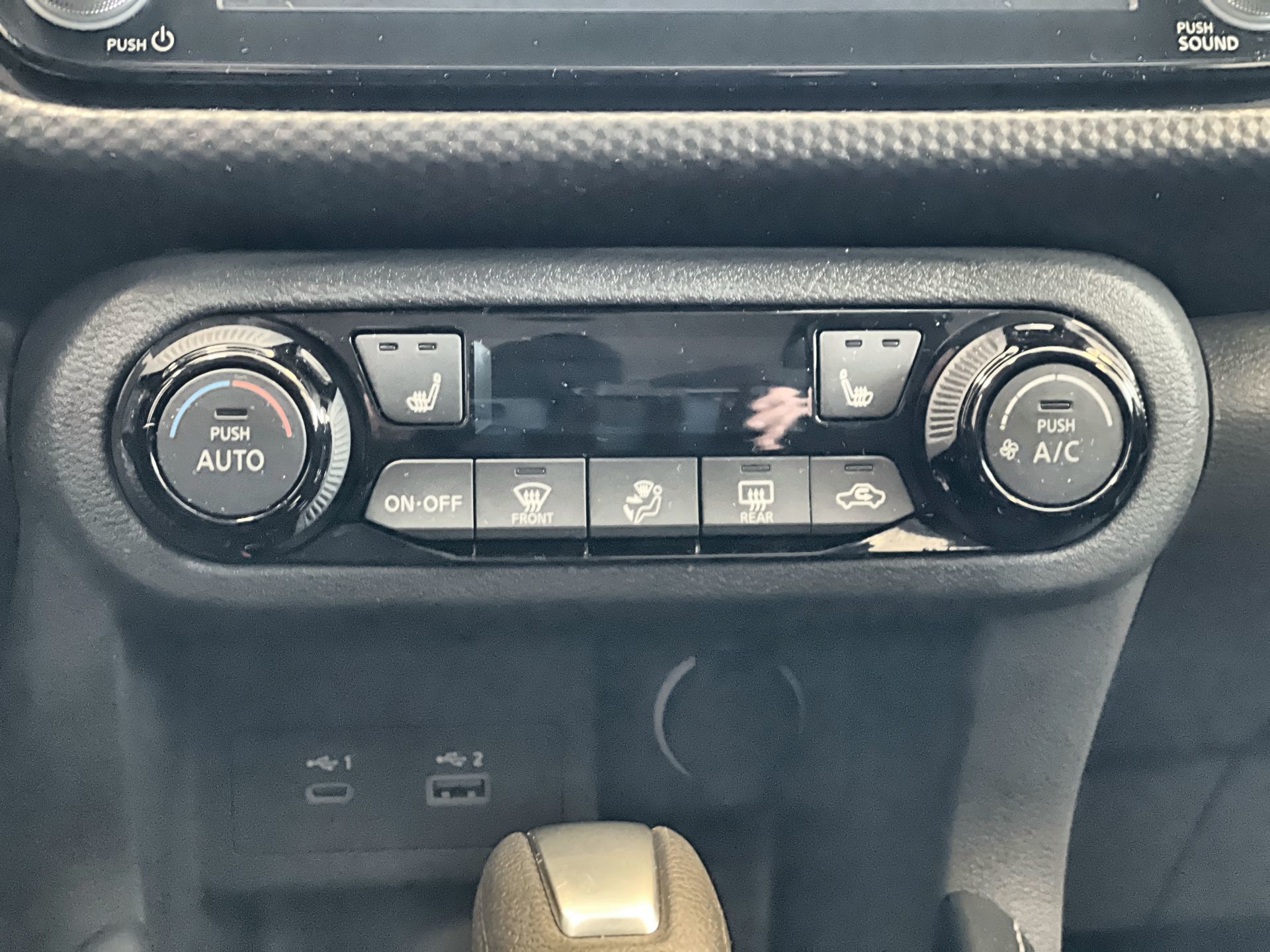 2025 Nissan Kicks Play