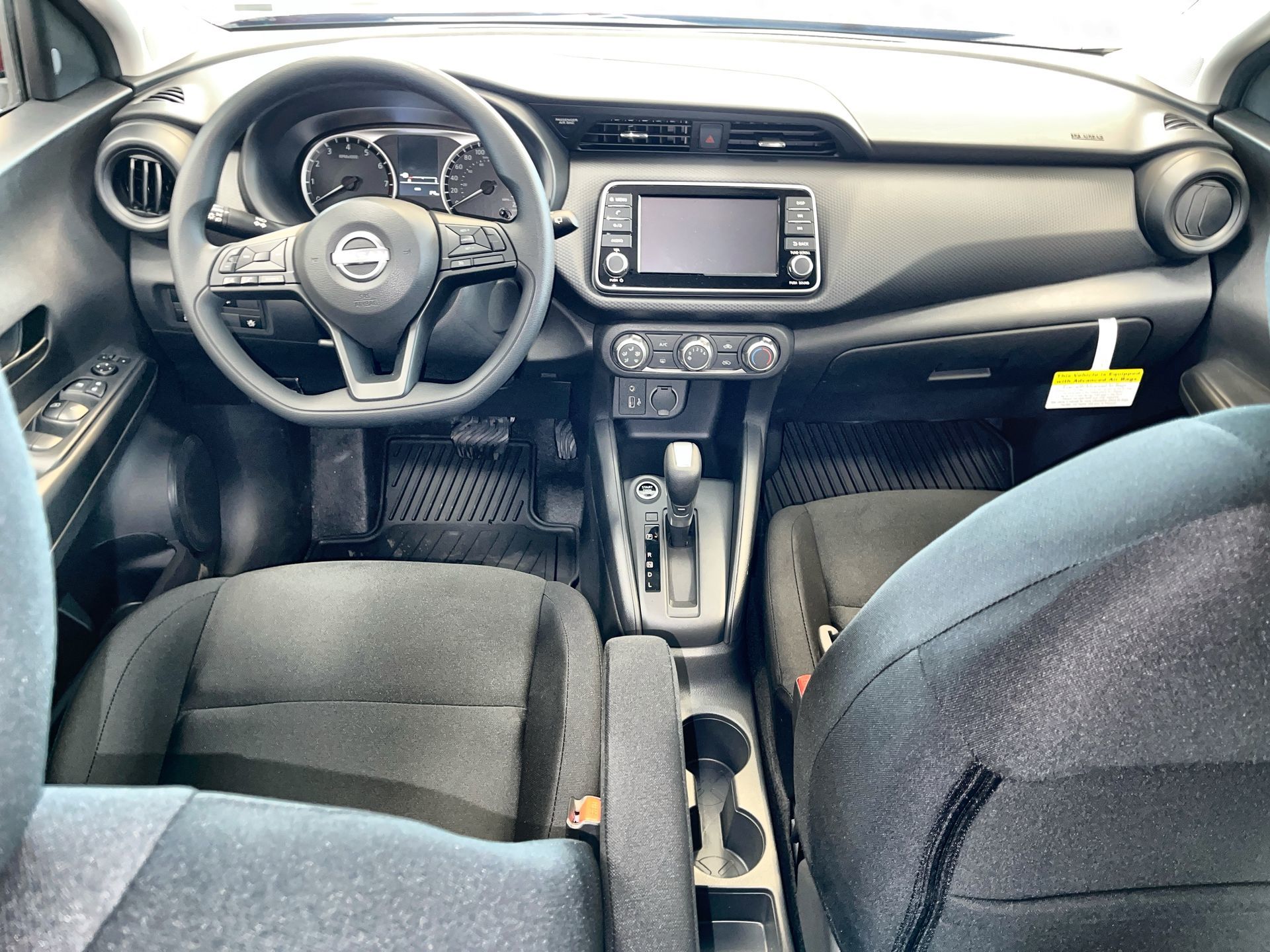 2025 Nissan Kicks Play