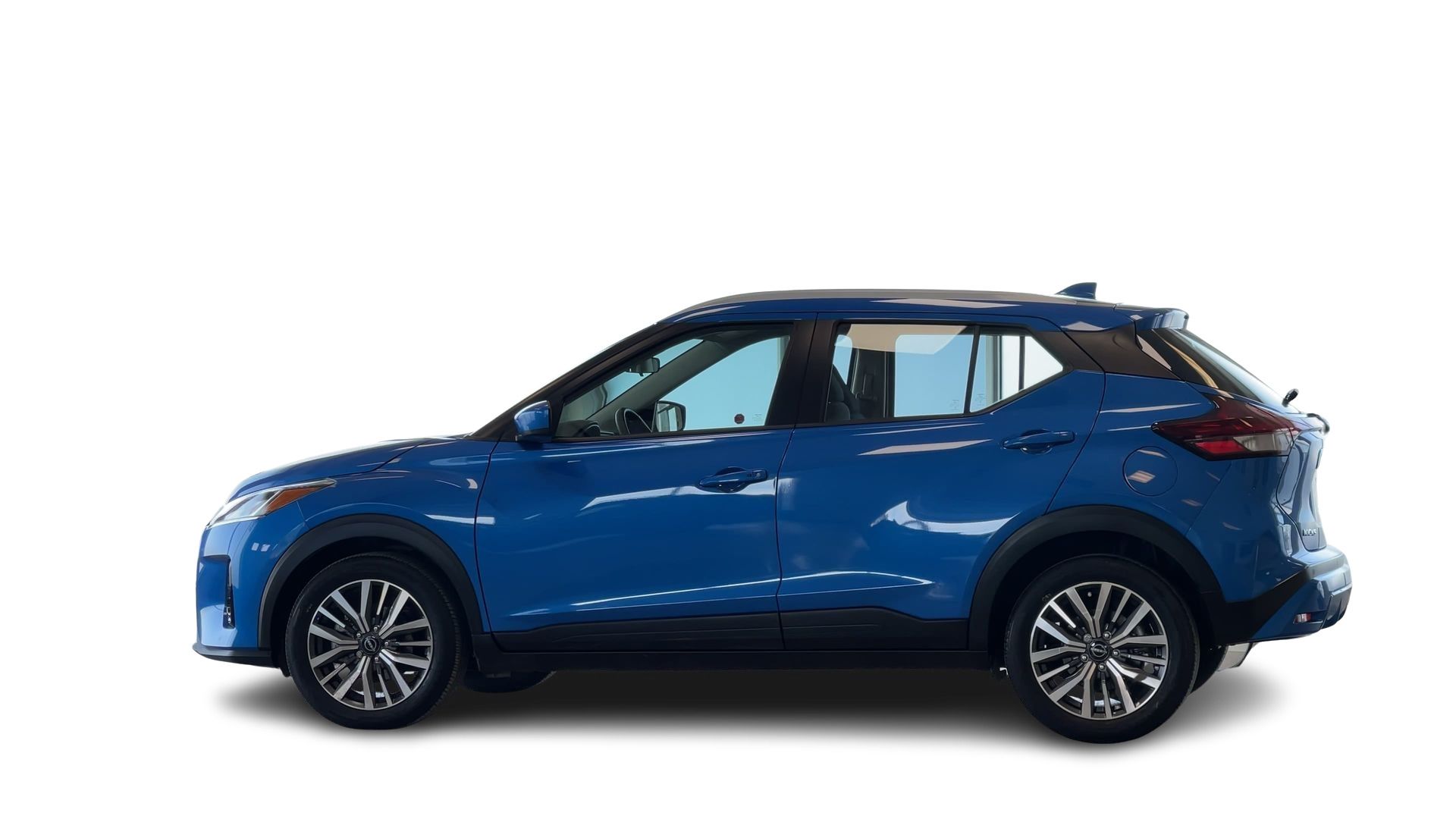 2025 Nissan Kicks Play