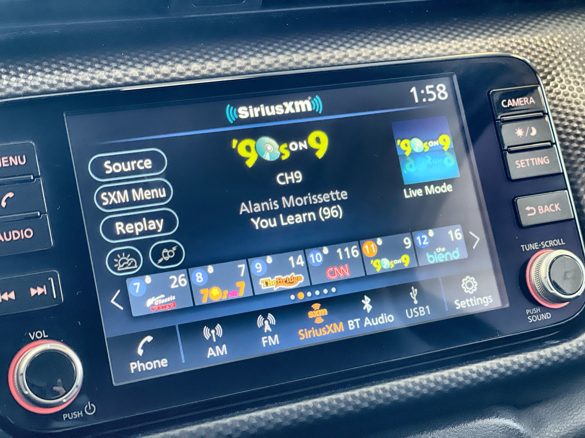 2025 Nissan Kicks Play