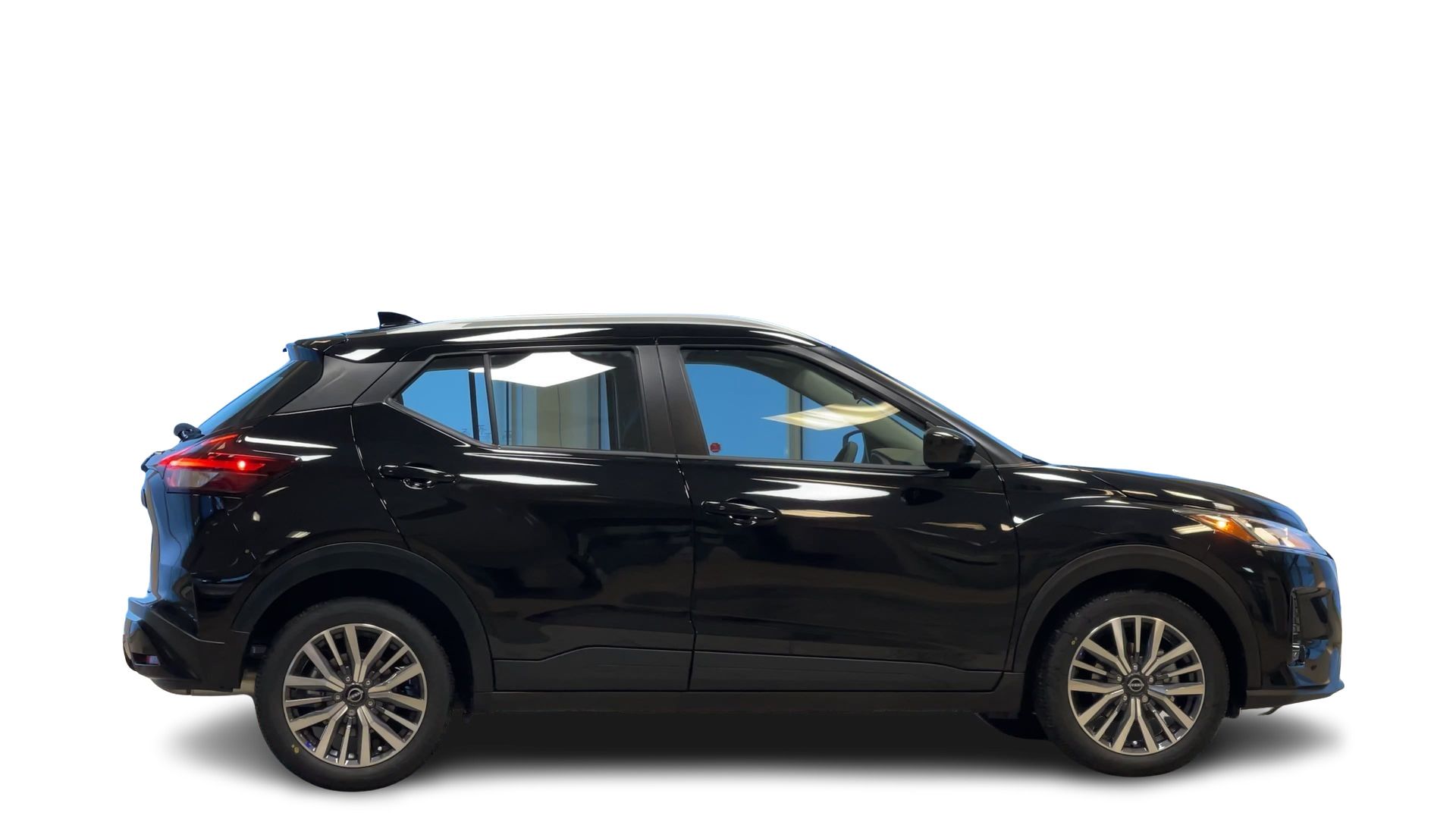 2025 Nissan Kicks Play