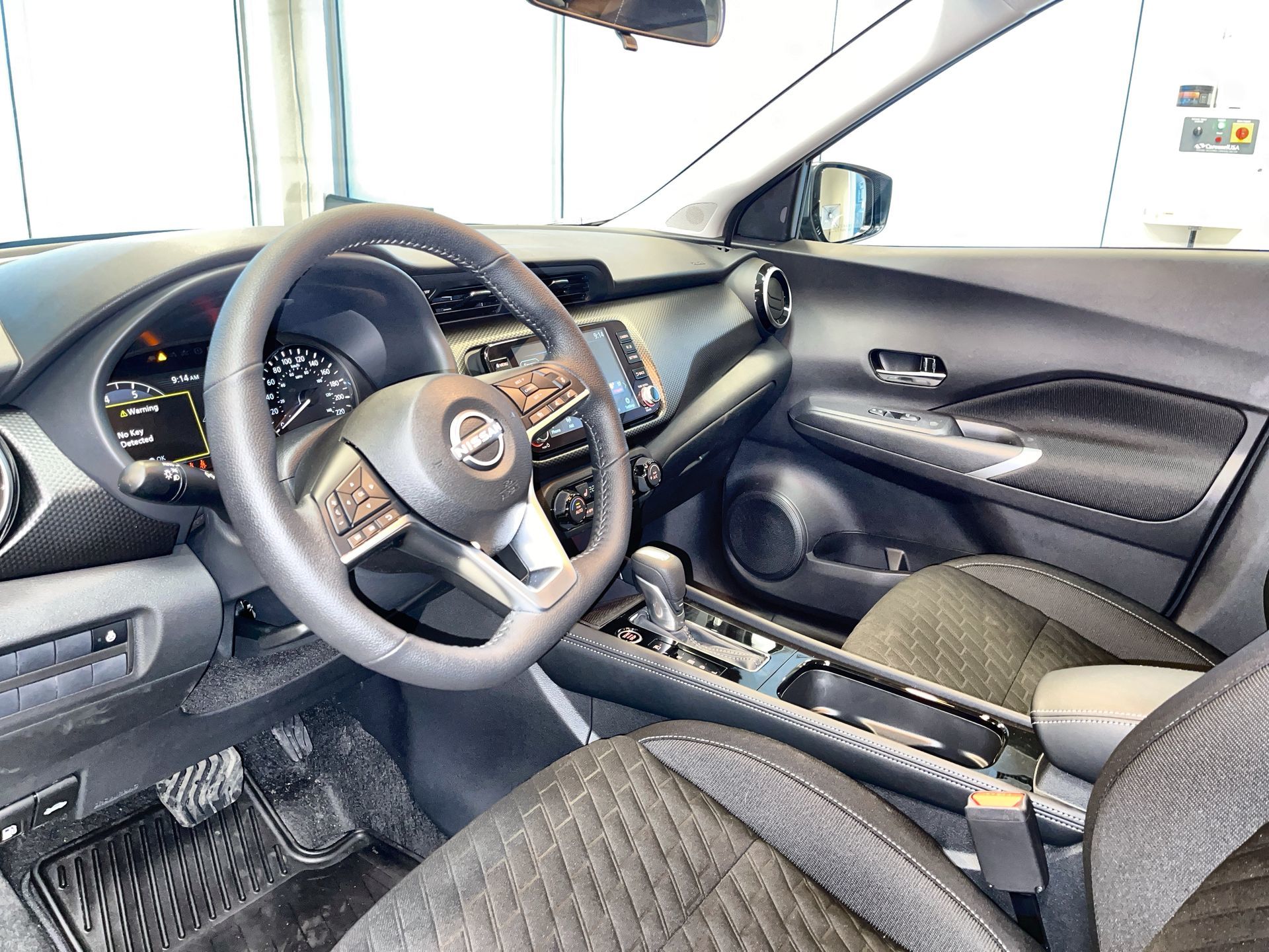 2025 Nissan Kicks Play
