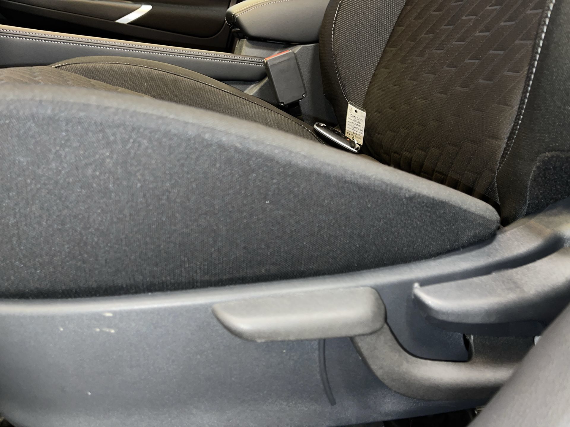 2025 Nissan Kicks Play