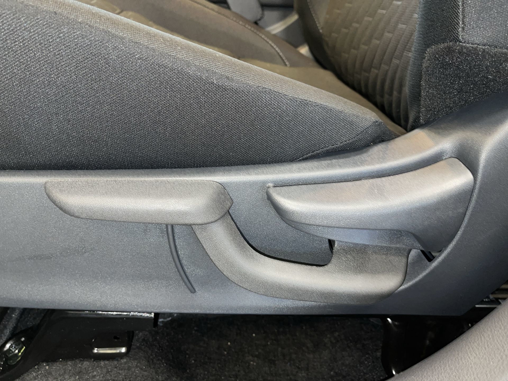 2025 Nissan Kicks Play