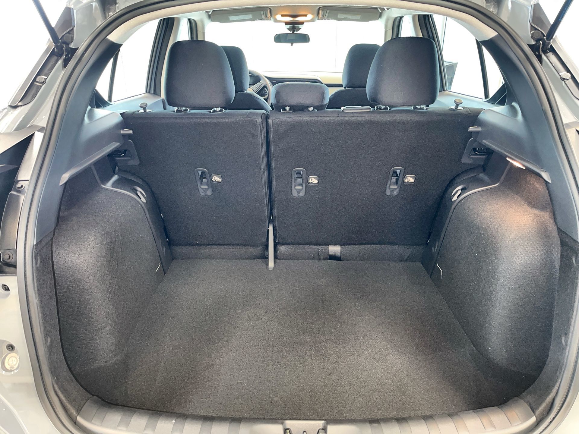2025 Nissan Kicks Play