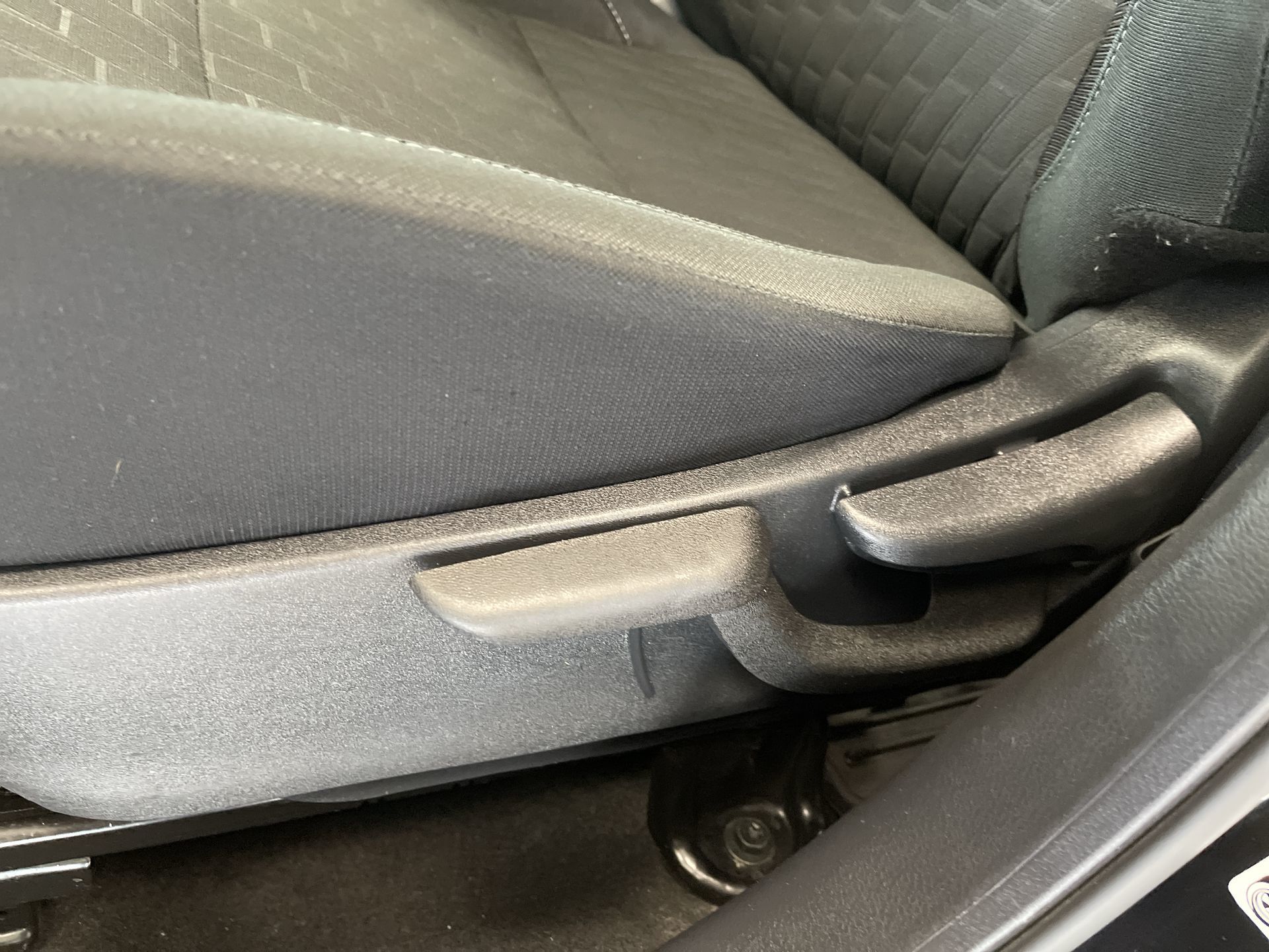 2025 Nissan Kicks Play