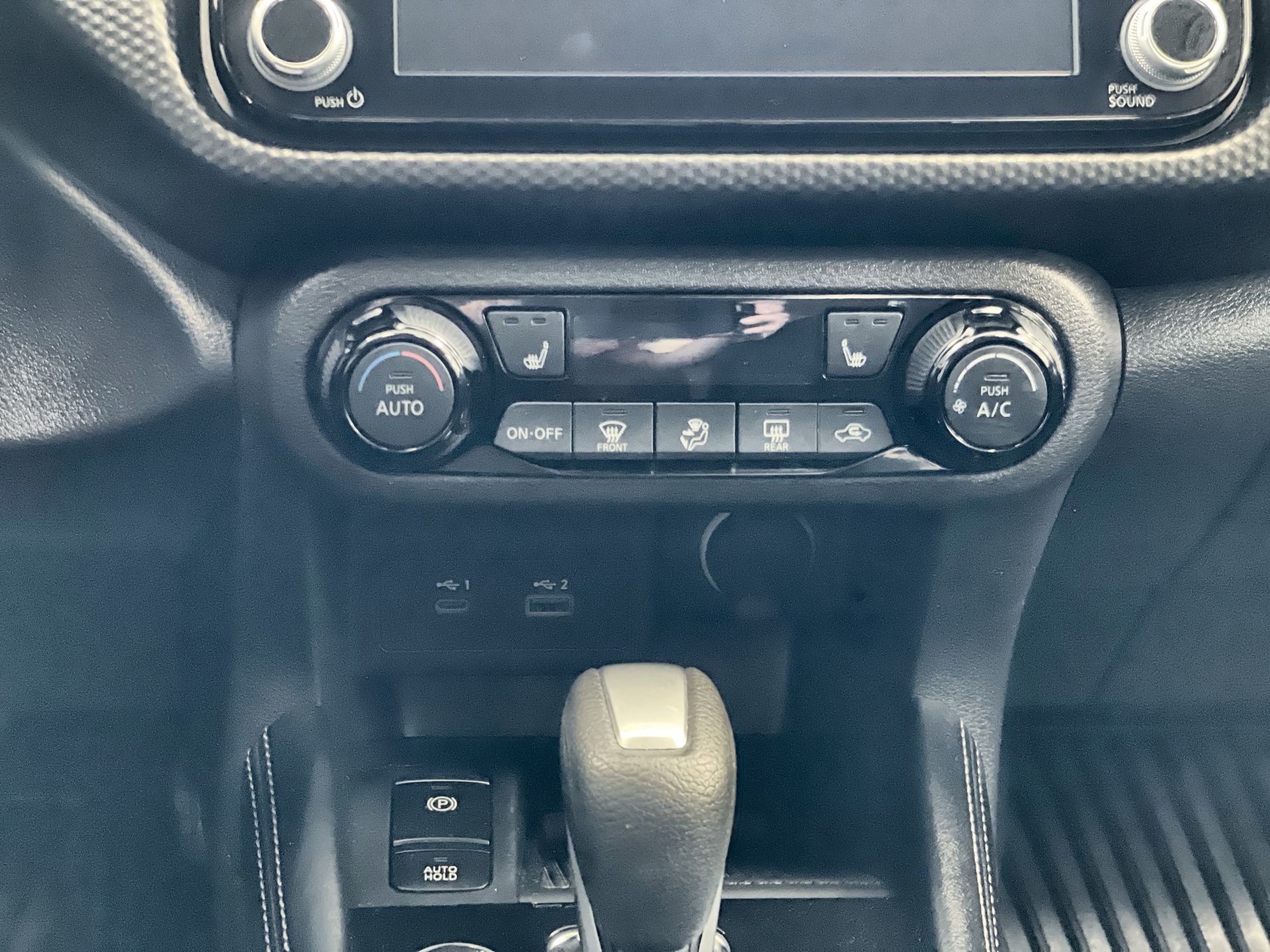 2025 Nissan Kicks Play