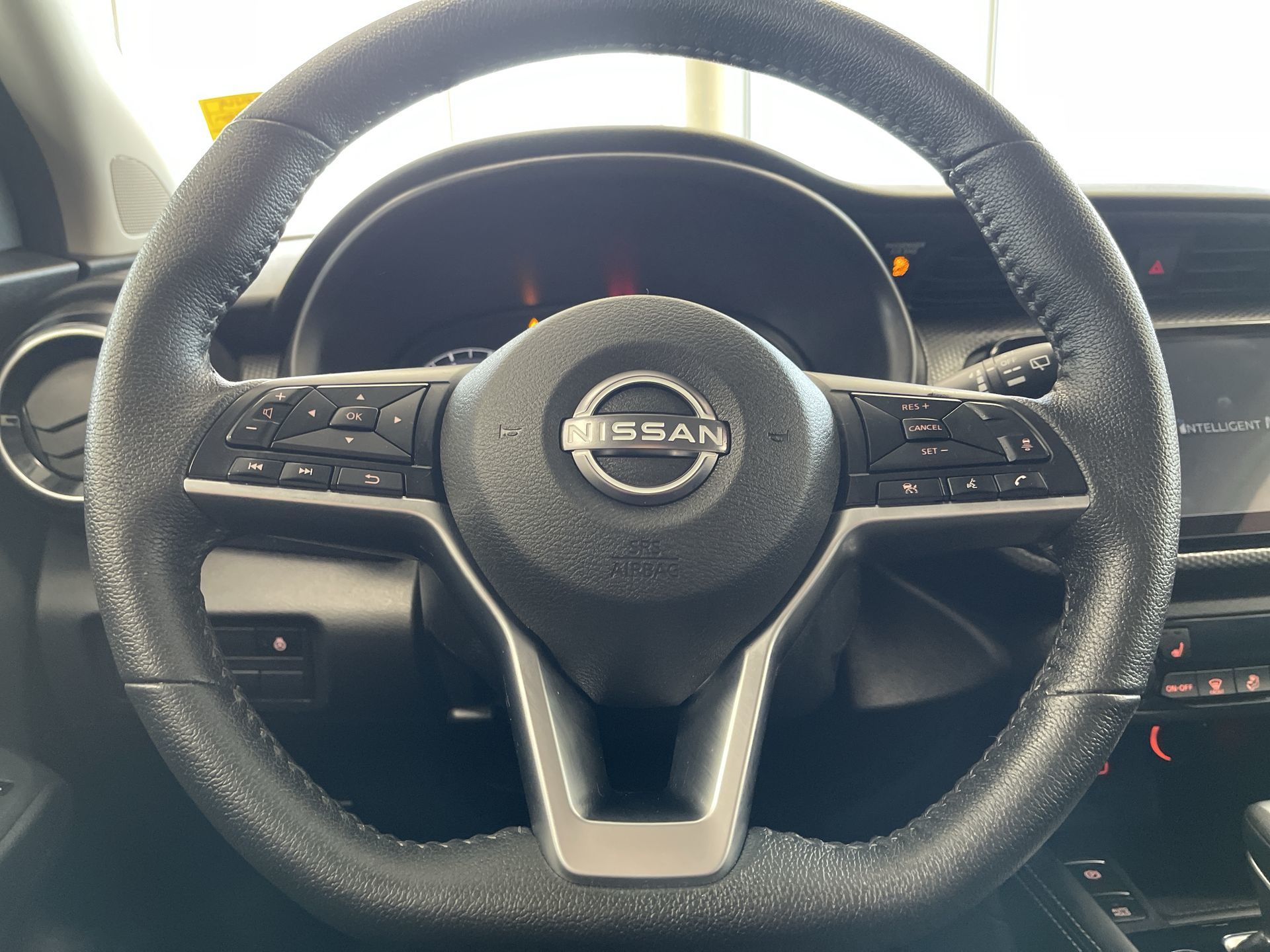 2025 Nissan Kicks Play
