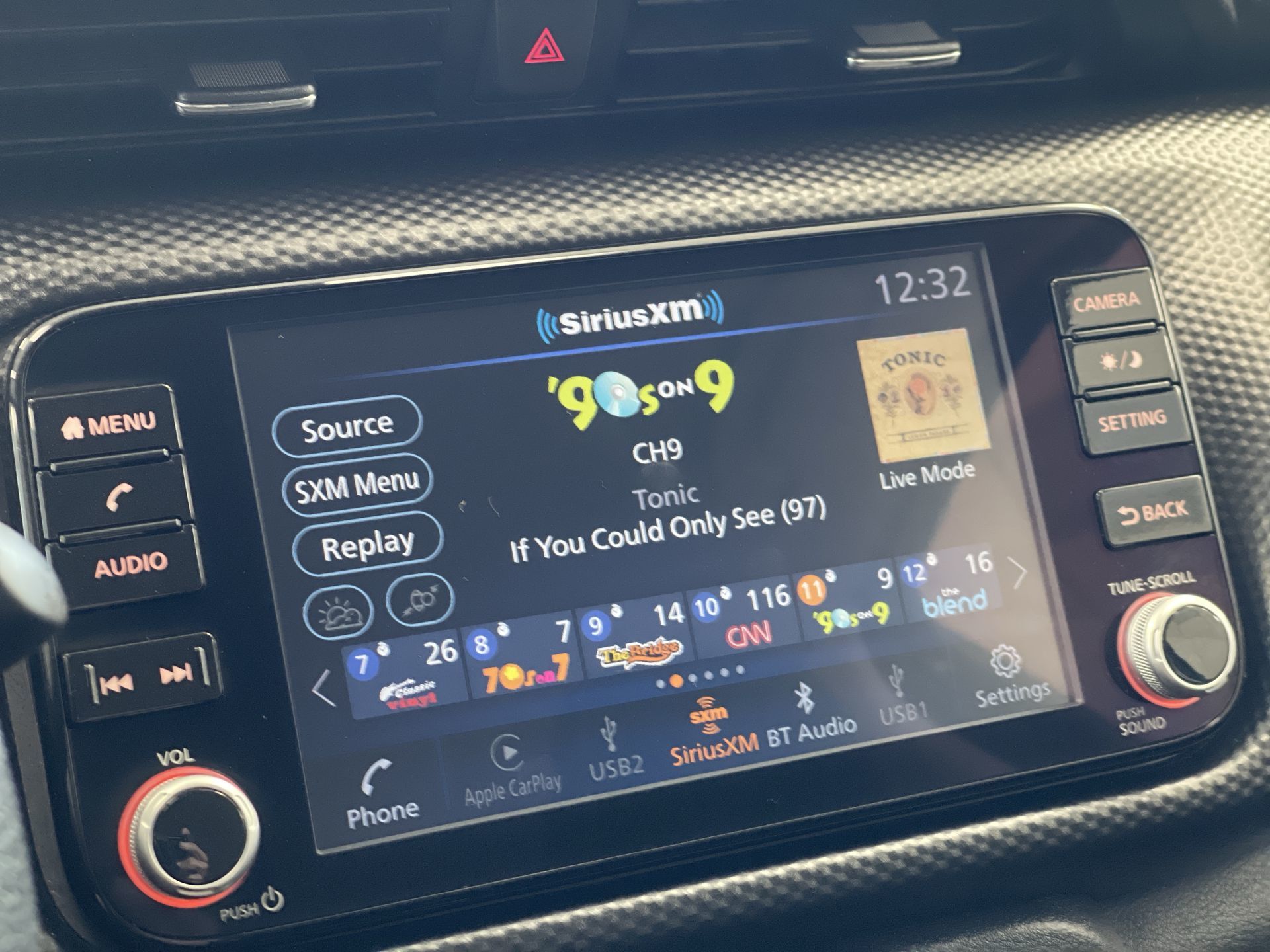 2025 Nissan Kicks Play
