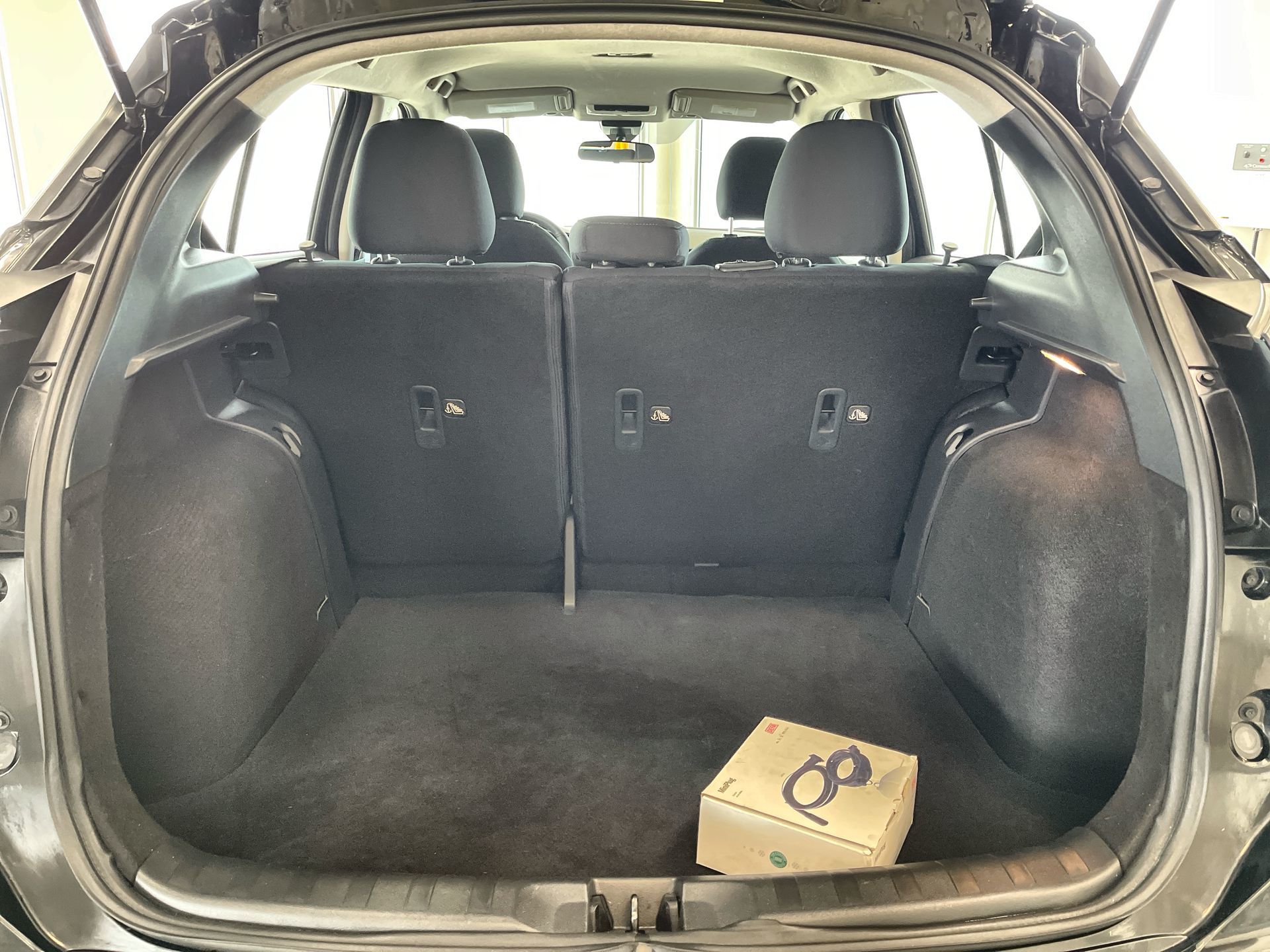 2025 Nissan Kicks Play
