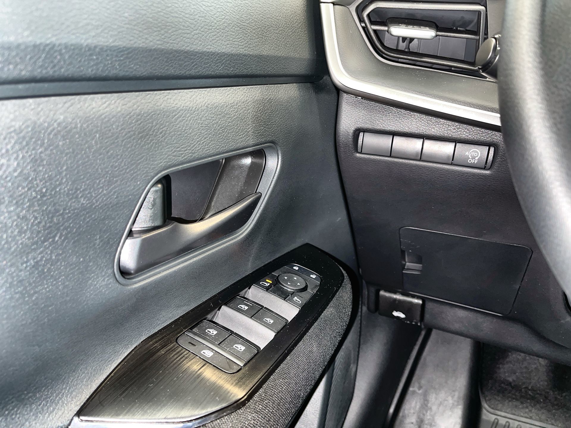 2025 Nissan Kicks in Regina, Saskatchewan