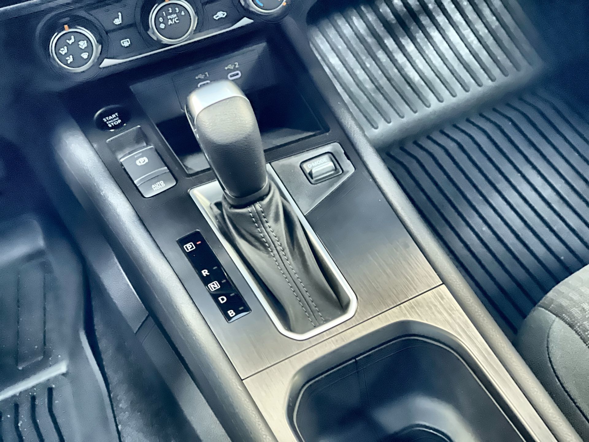 2025 Nissan Kicks in Regina, Saskatchewan