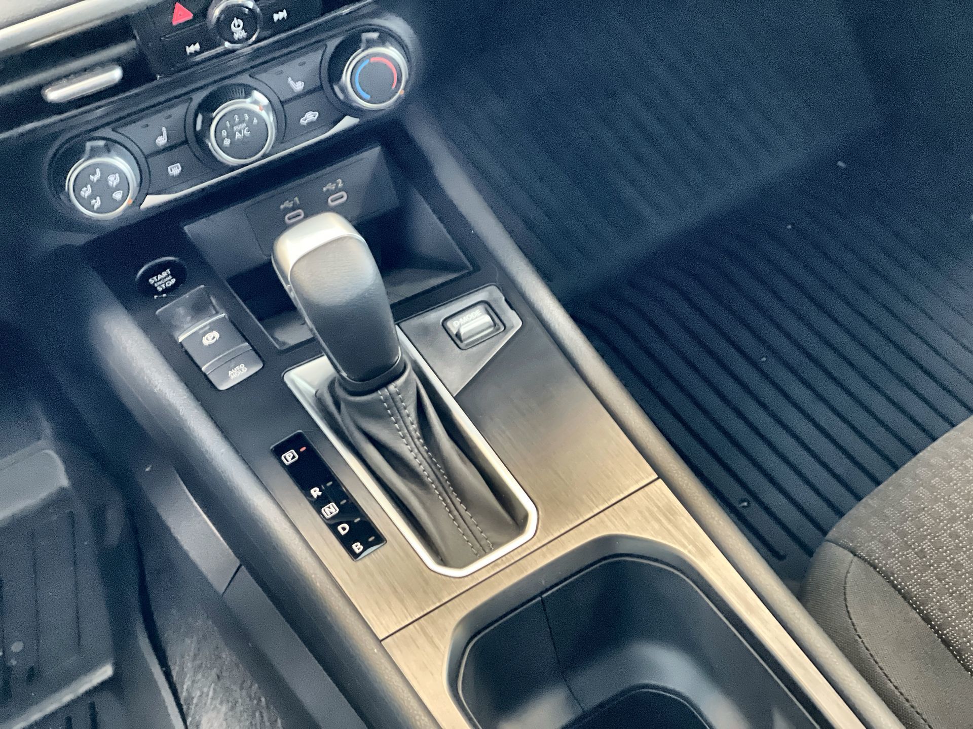 2025 Nissan Kicks in Regina, Saskatchewan