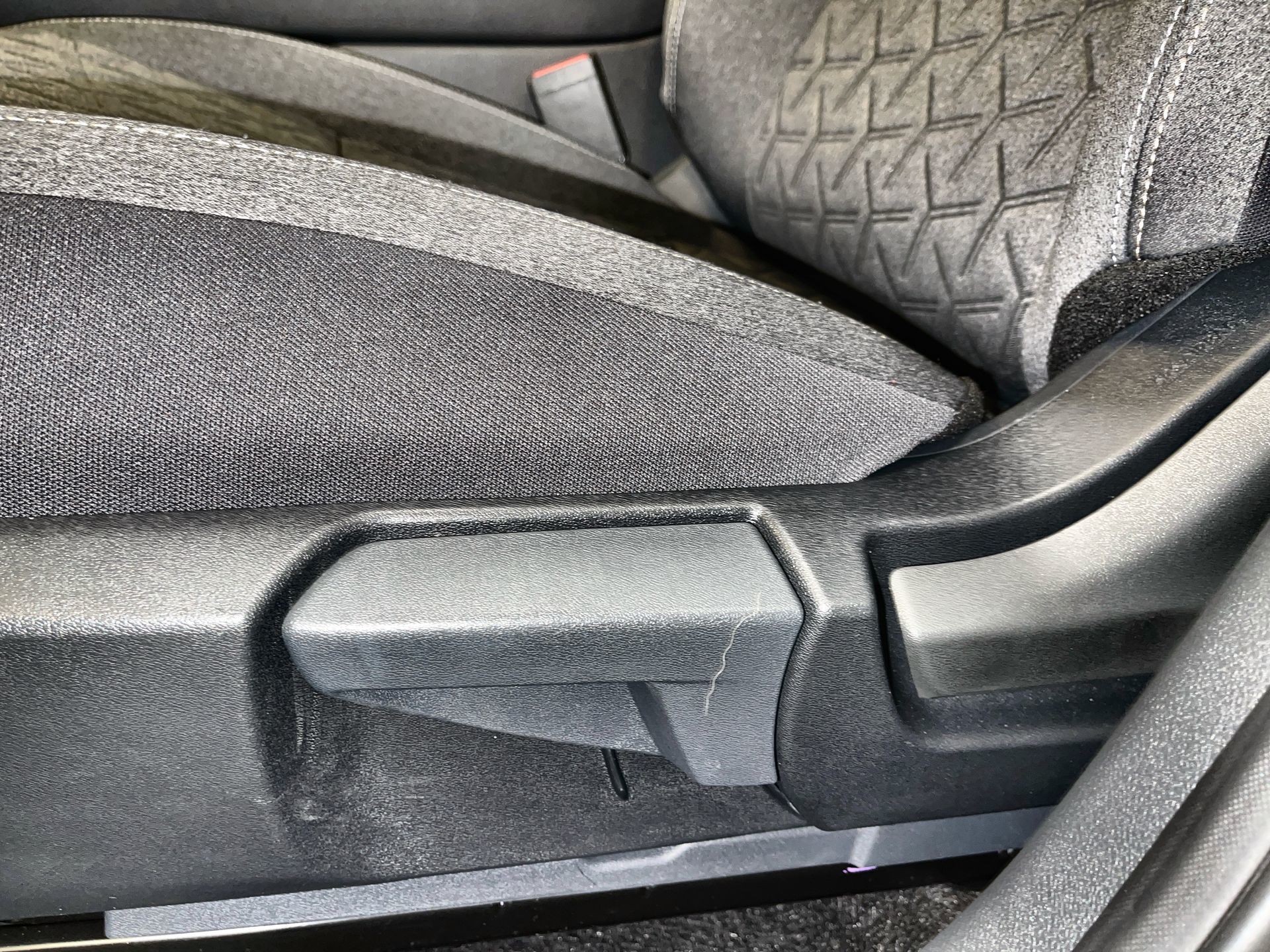 2025 Nissan Kicks in Regina, Saskatchewan