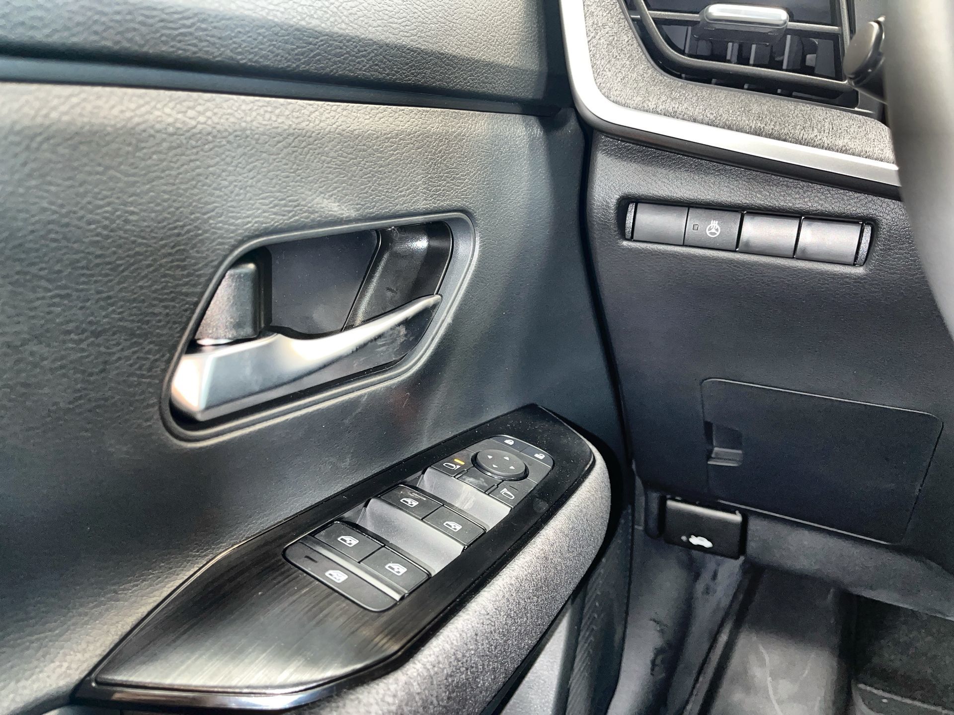 2025 Nissan Kicks in Regina, Saskatchewan