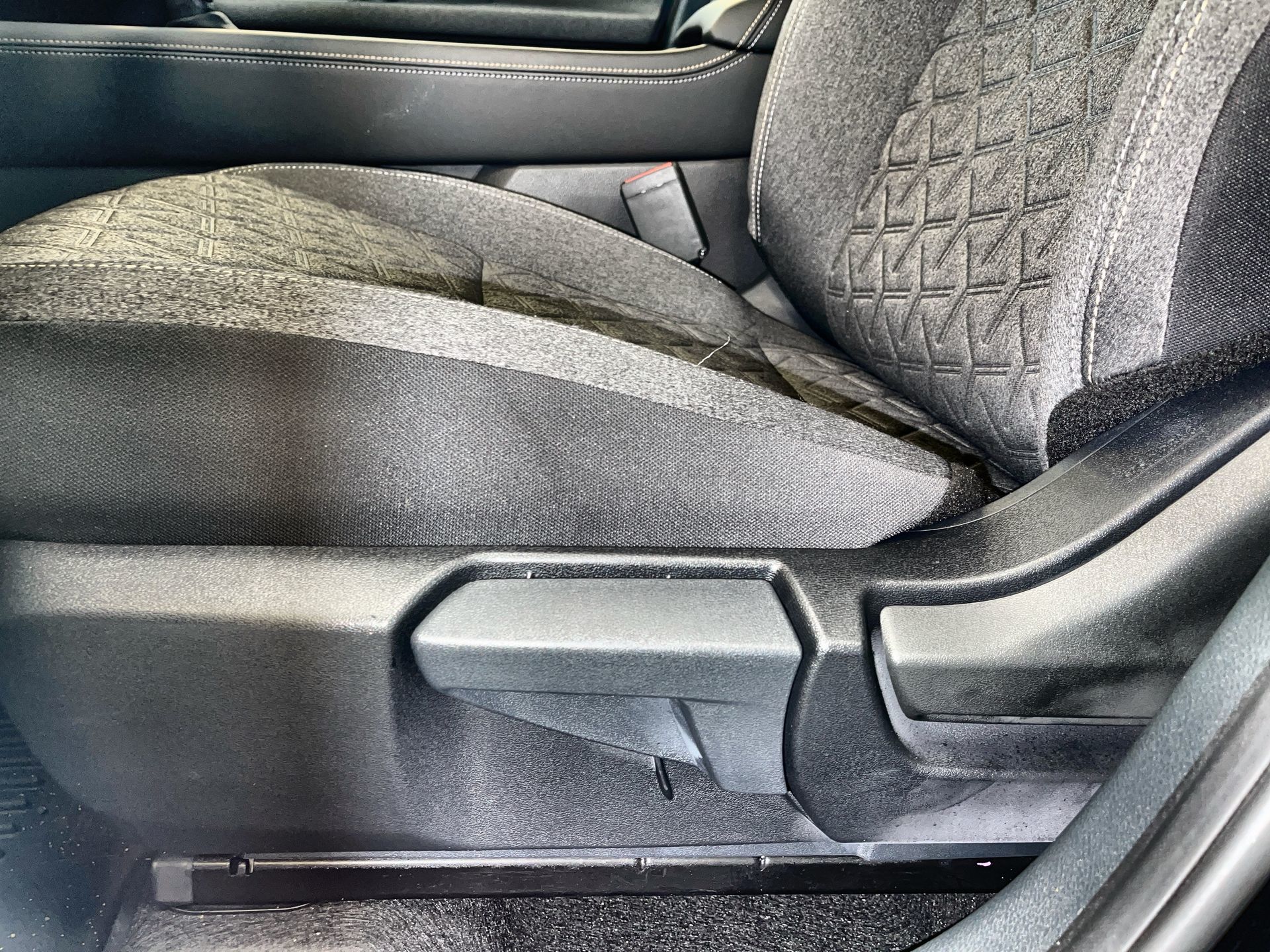 2025 Nissan Kicks in Regina, Saskatchewan