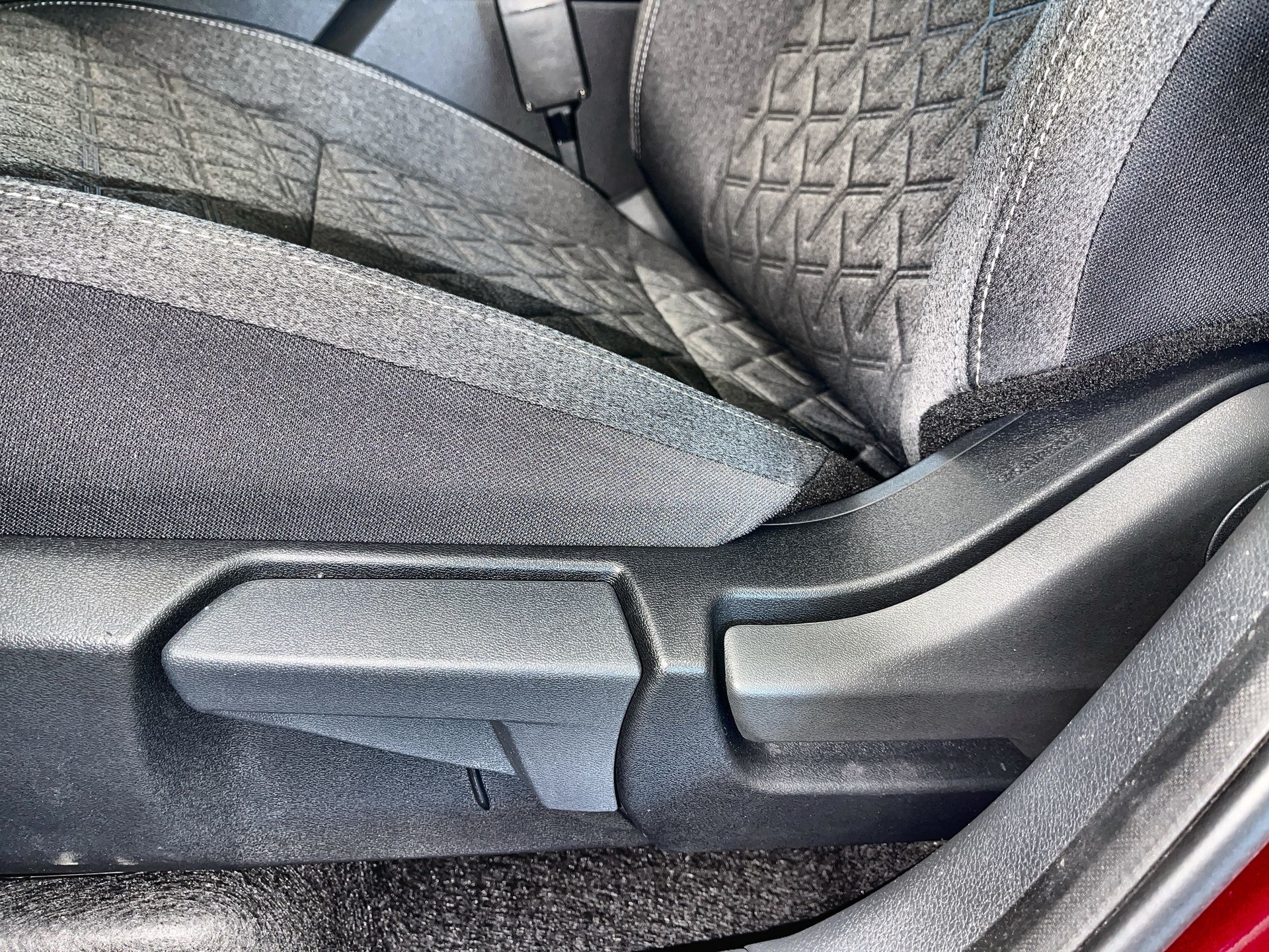 2025 Nissan Kicks in Regina, Saskatchewan