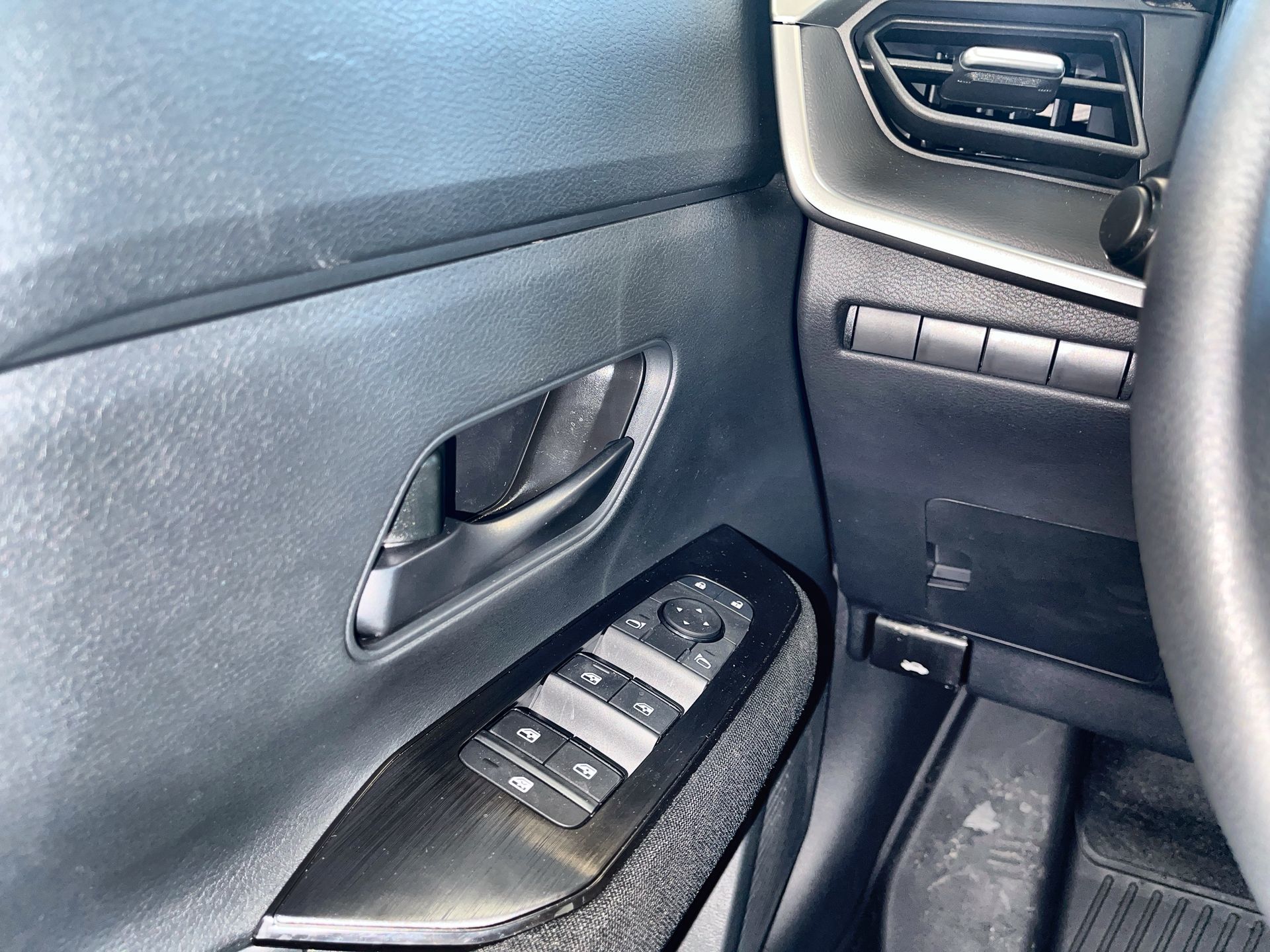 2025 Nissan Kicks in Regina, Saskatchewan