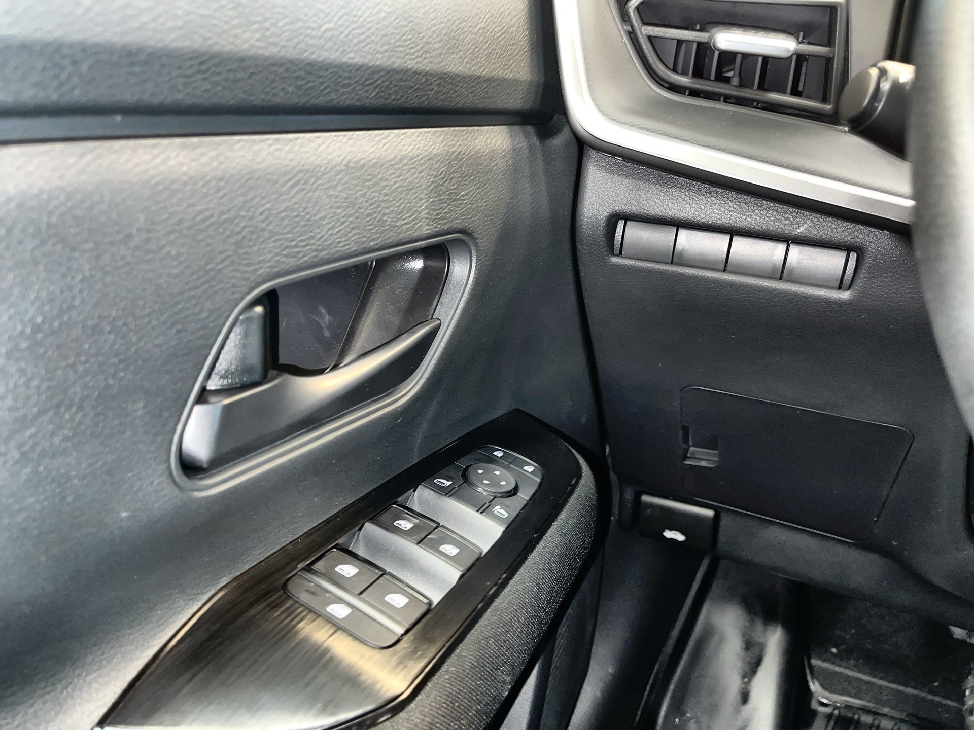 2025 Nissan Kicks in Regina, Saskatchewan