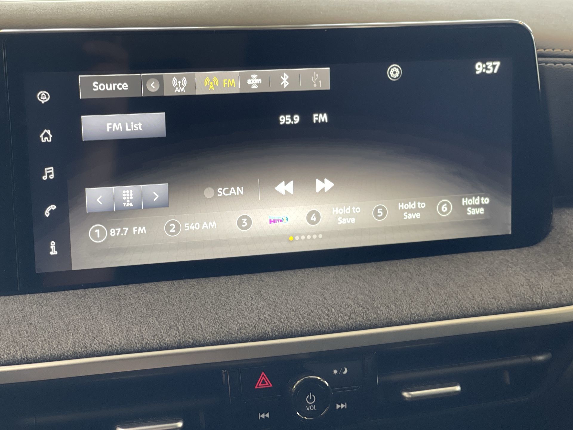 2025 Nissan Kicks in Regina, Saskatchewan