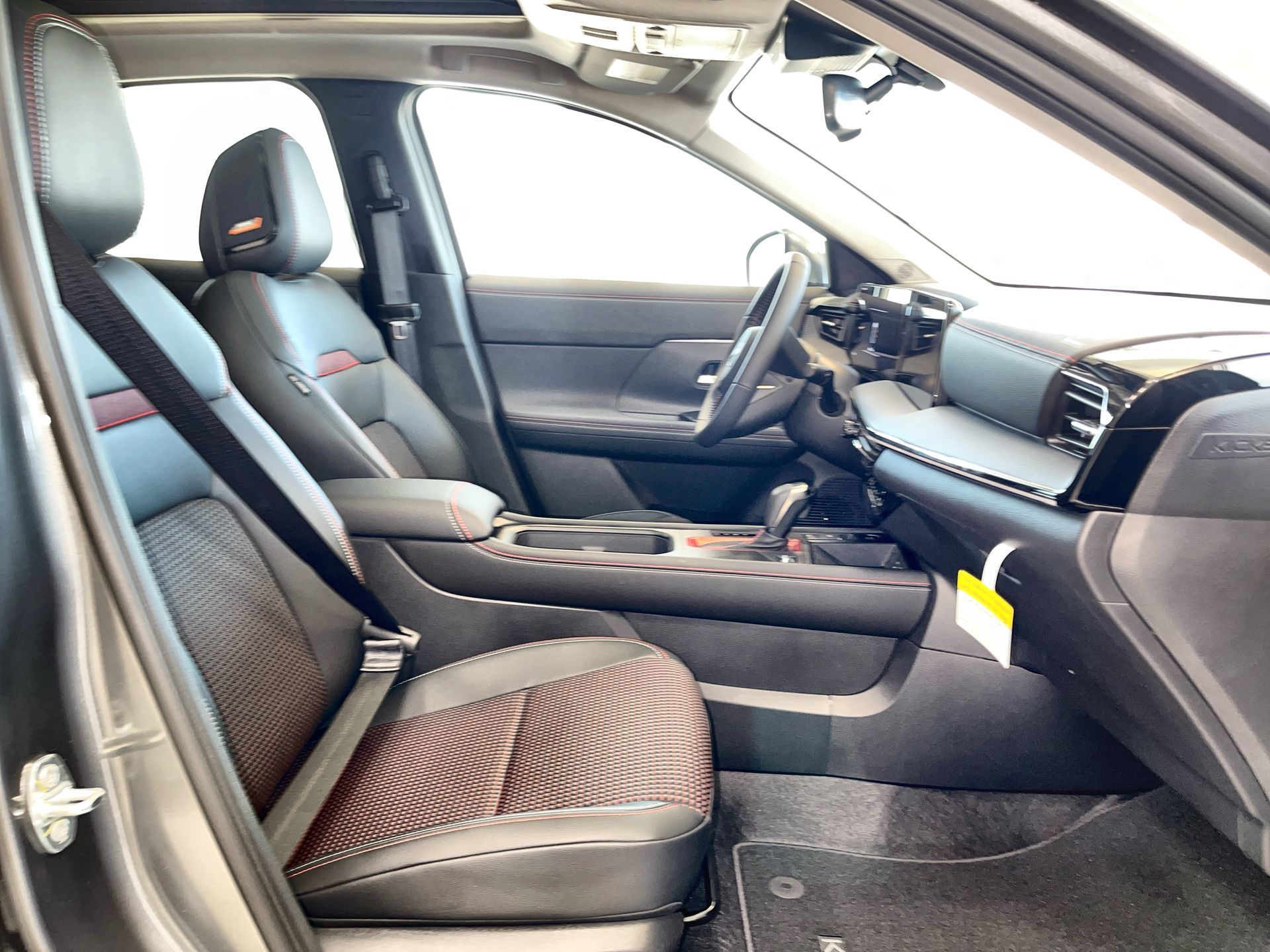 2025 Nissan Kicks in Regina, Saskatchewan