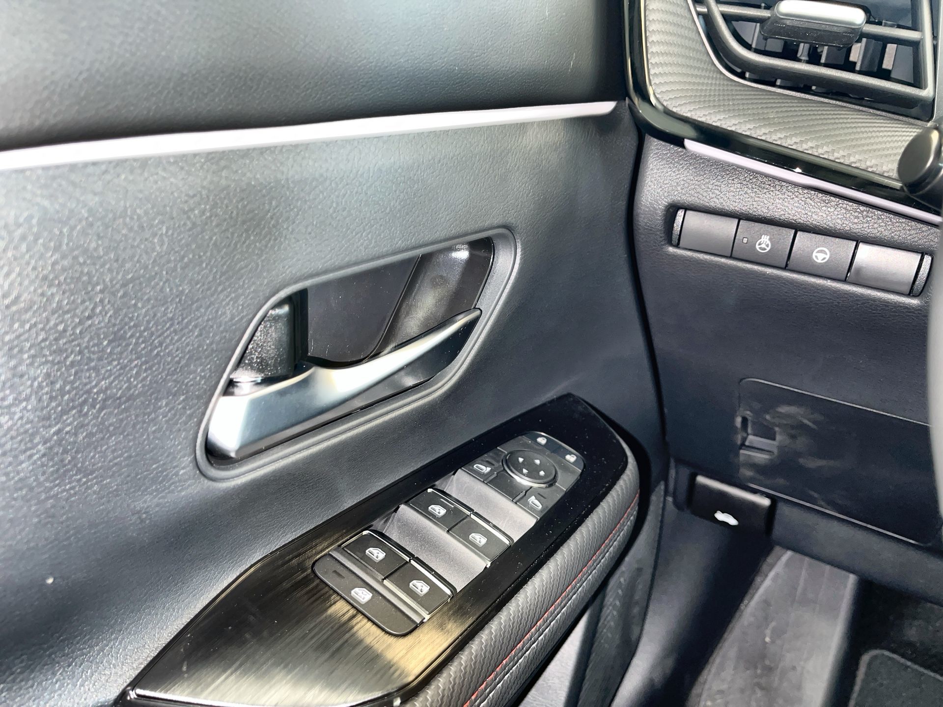 2025 Nissan Kicks in Regina, Saskatchewan