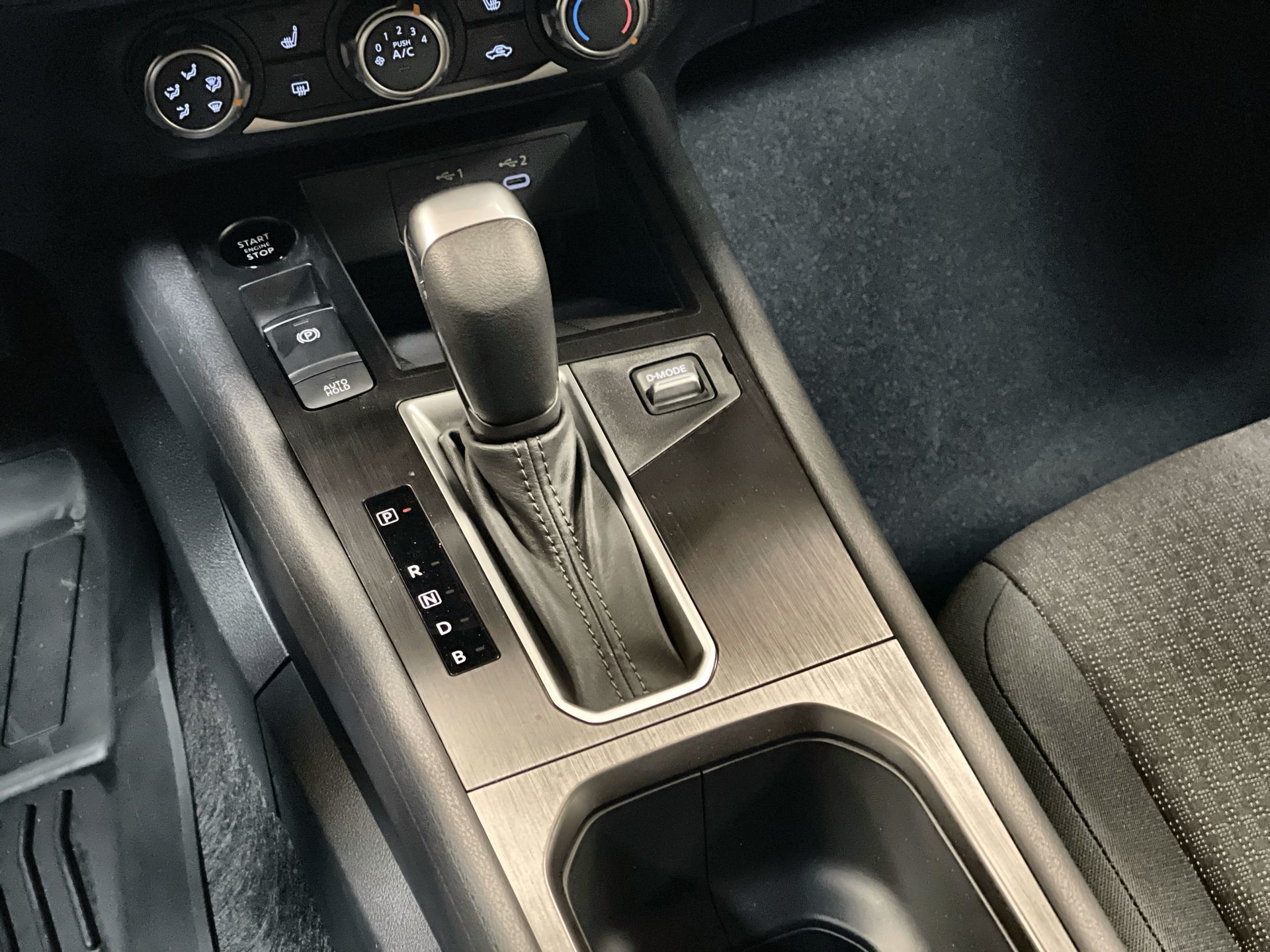 2025 Nissan Kicks in Regina, Saskatchewan