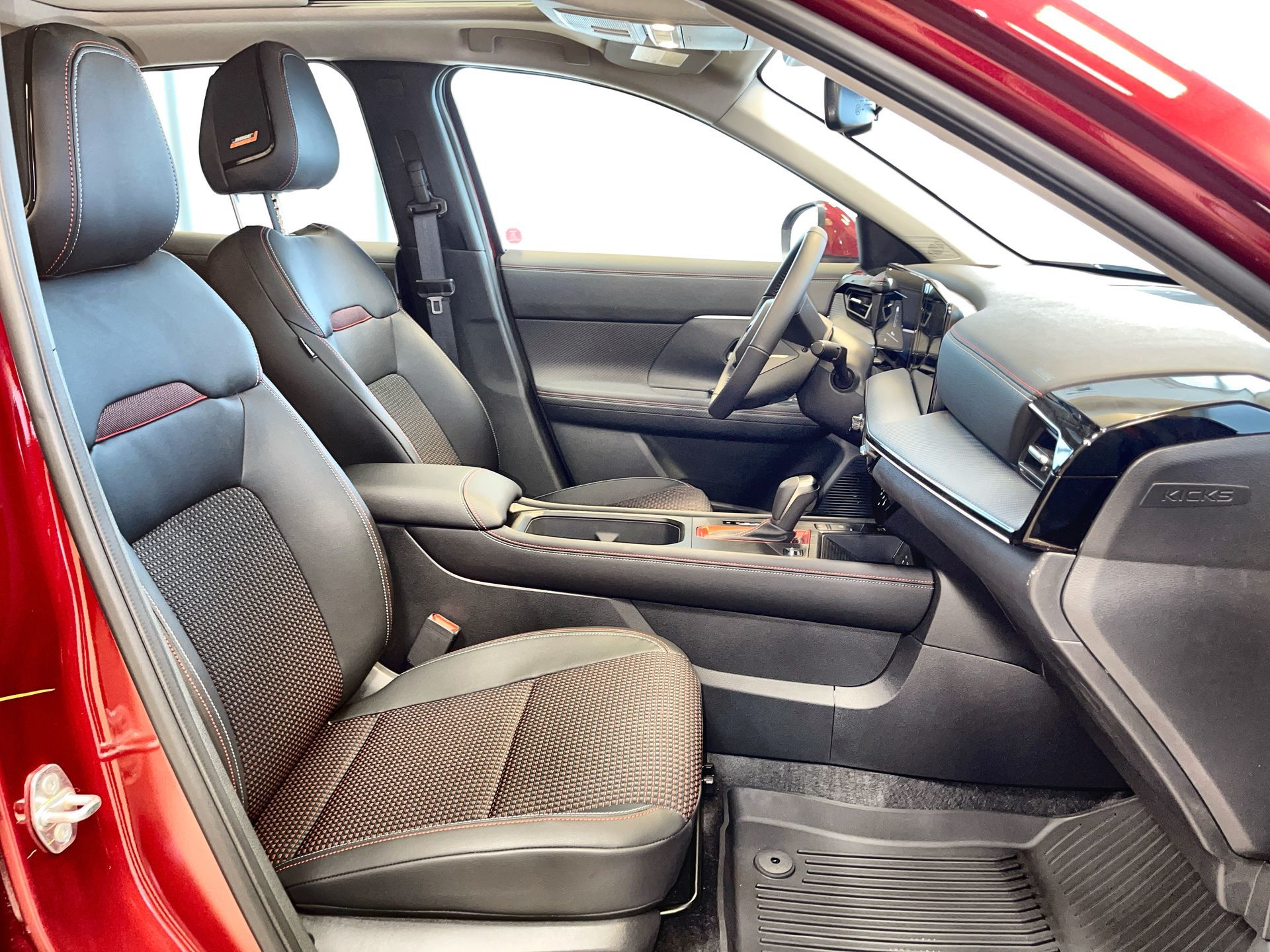 2025 Nissan Kicks in Regina, Saskatchewan