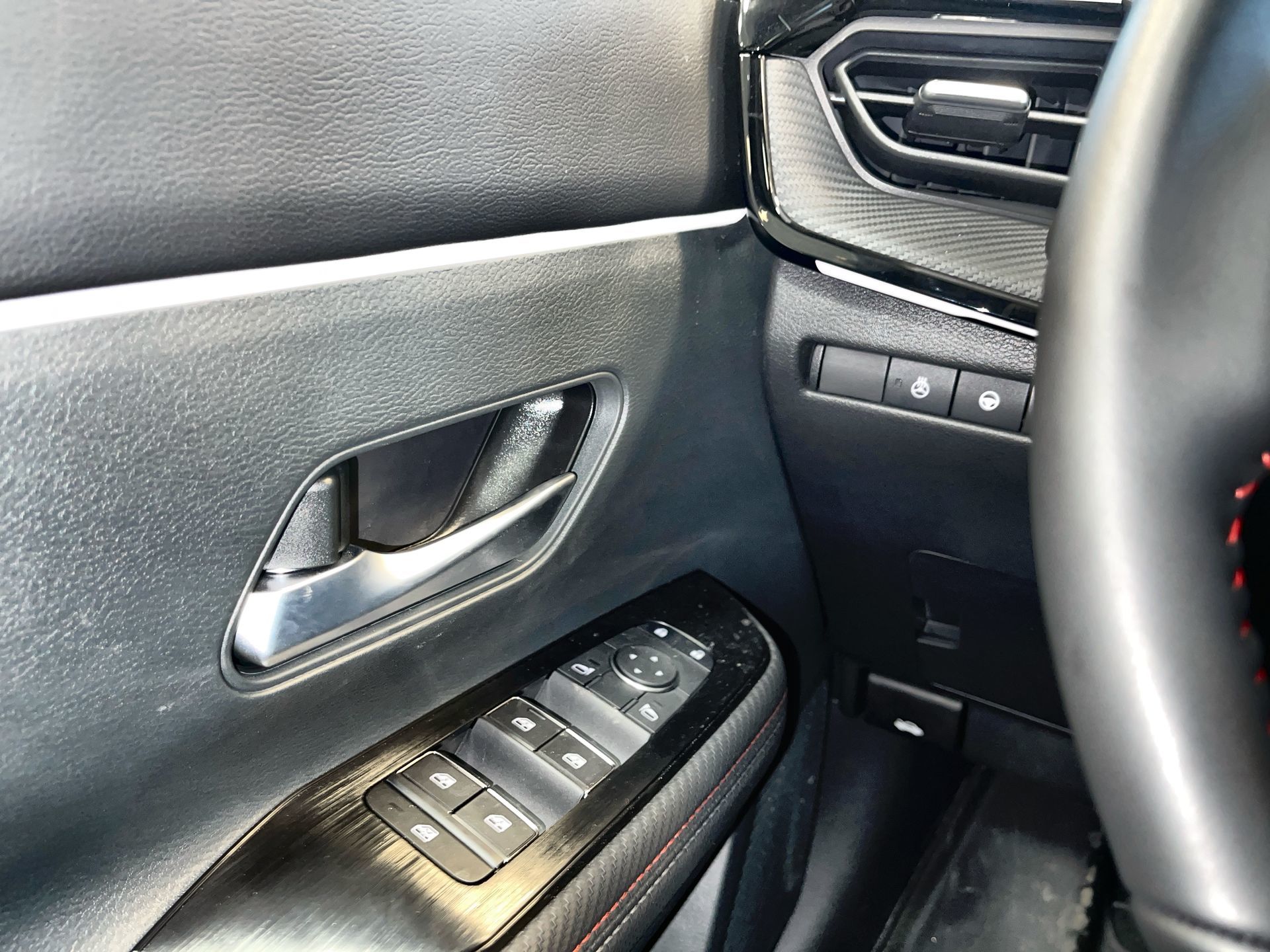2025 Nissan Kicks in Regina, Saskatchewan