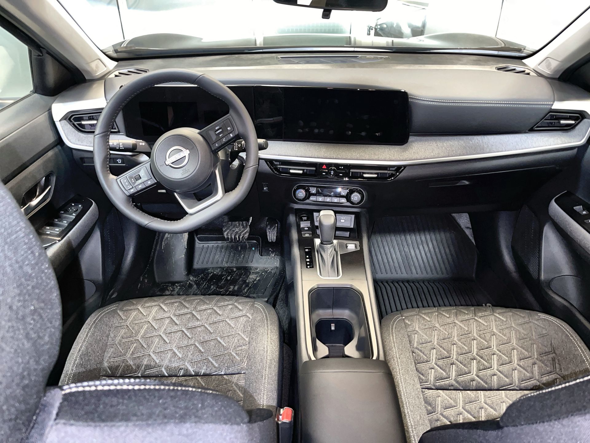 2025 Nissan Kicks