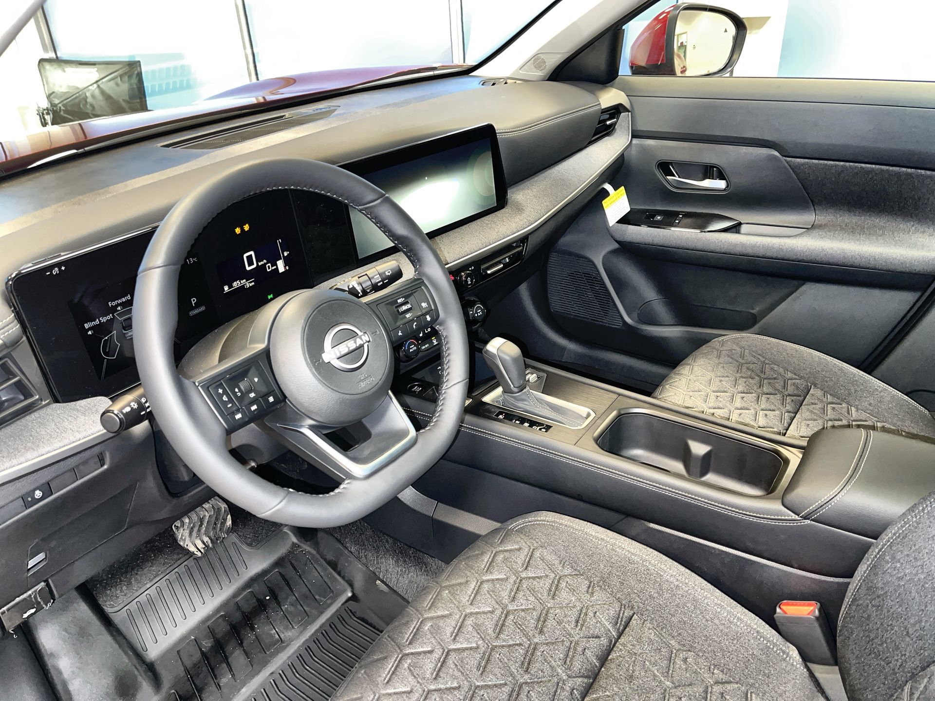 2025 Nissan Kicks