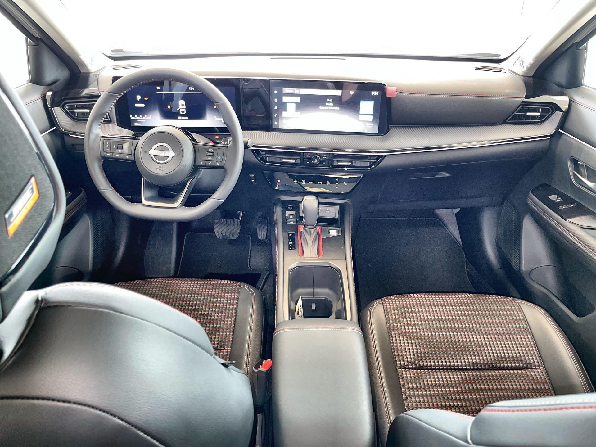 2025 Nissan Kicks