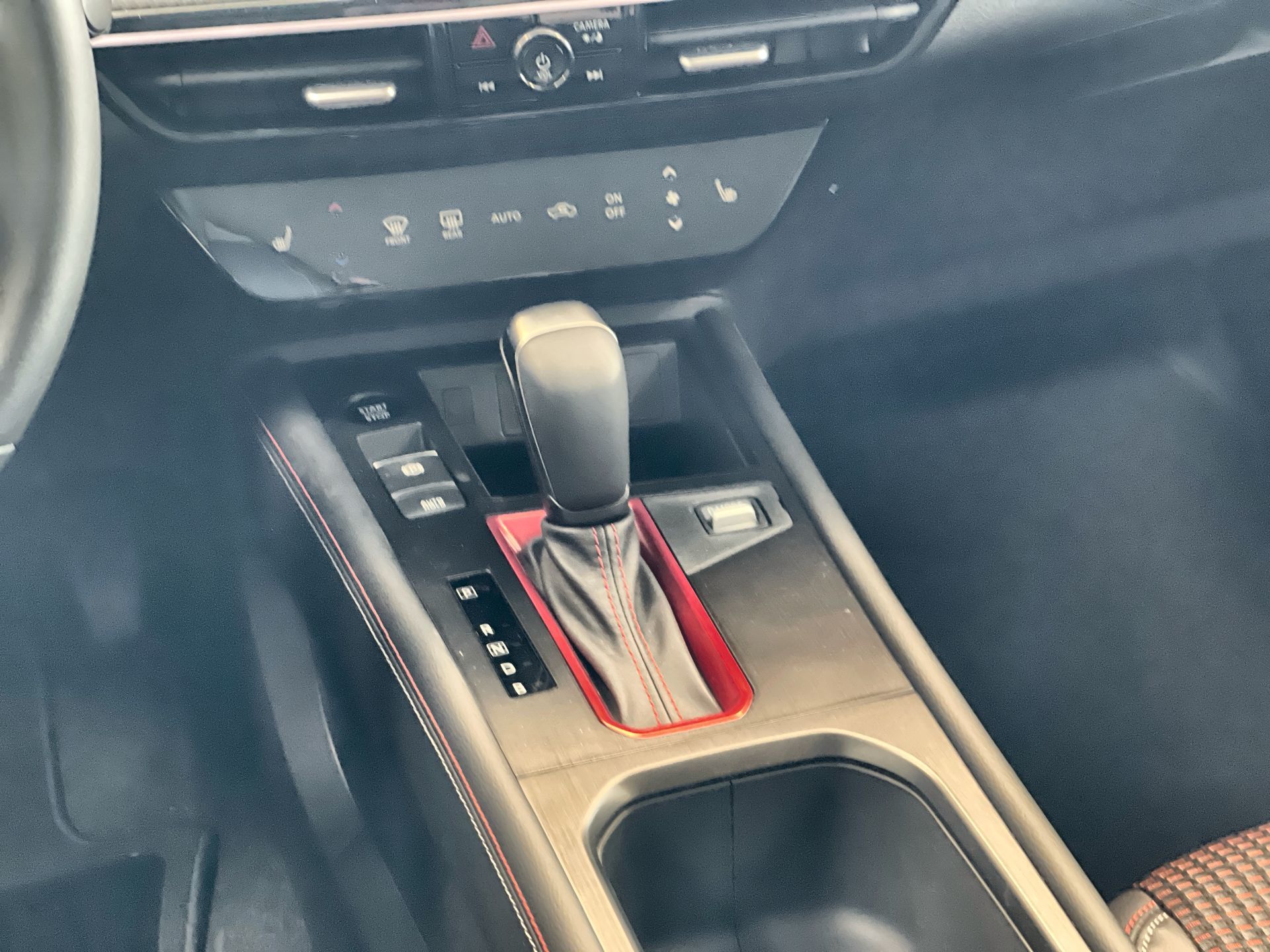 2025 Nissan Kicks