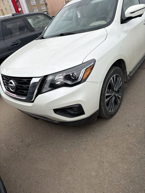 Nissan Pathfinder  2017 à Regina, Saskatchewan