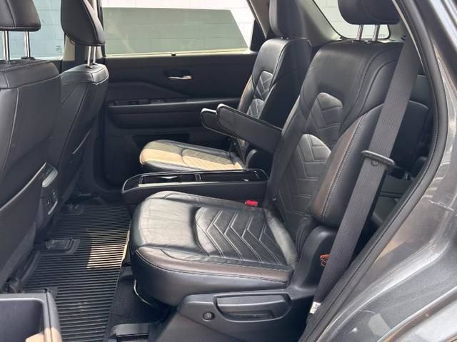 2022 Nissan Pathfinder in Regina, Saskatchewan