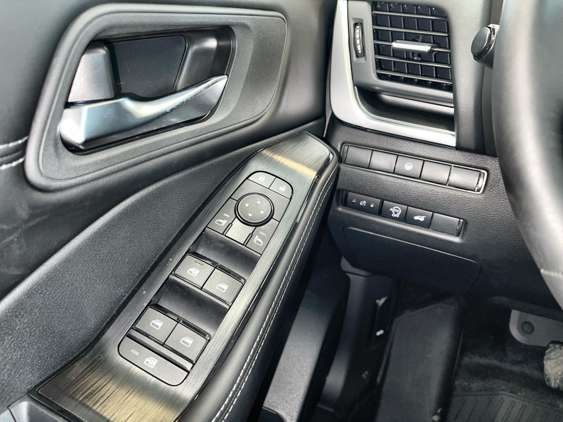 2025 Nissan Rogue in Regina, Saskatchewan