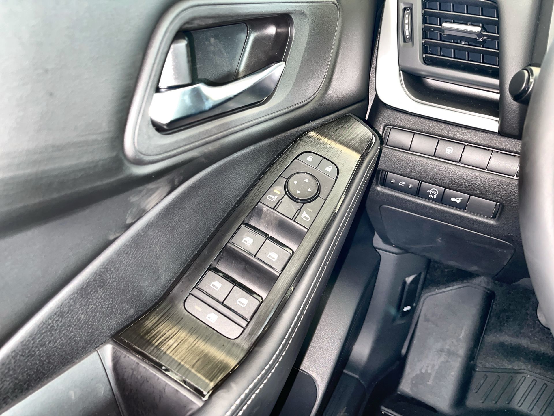 2025 Nissan Rogue in Regina, Saskatchewan
