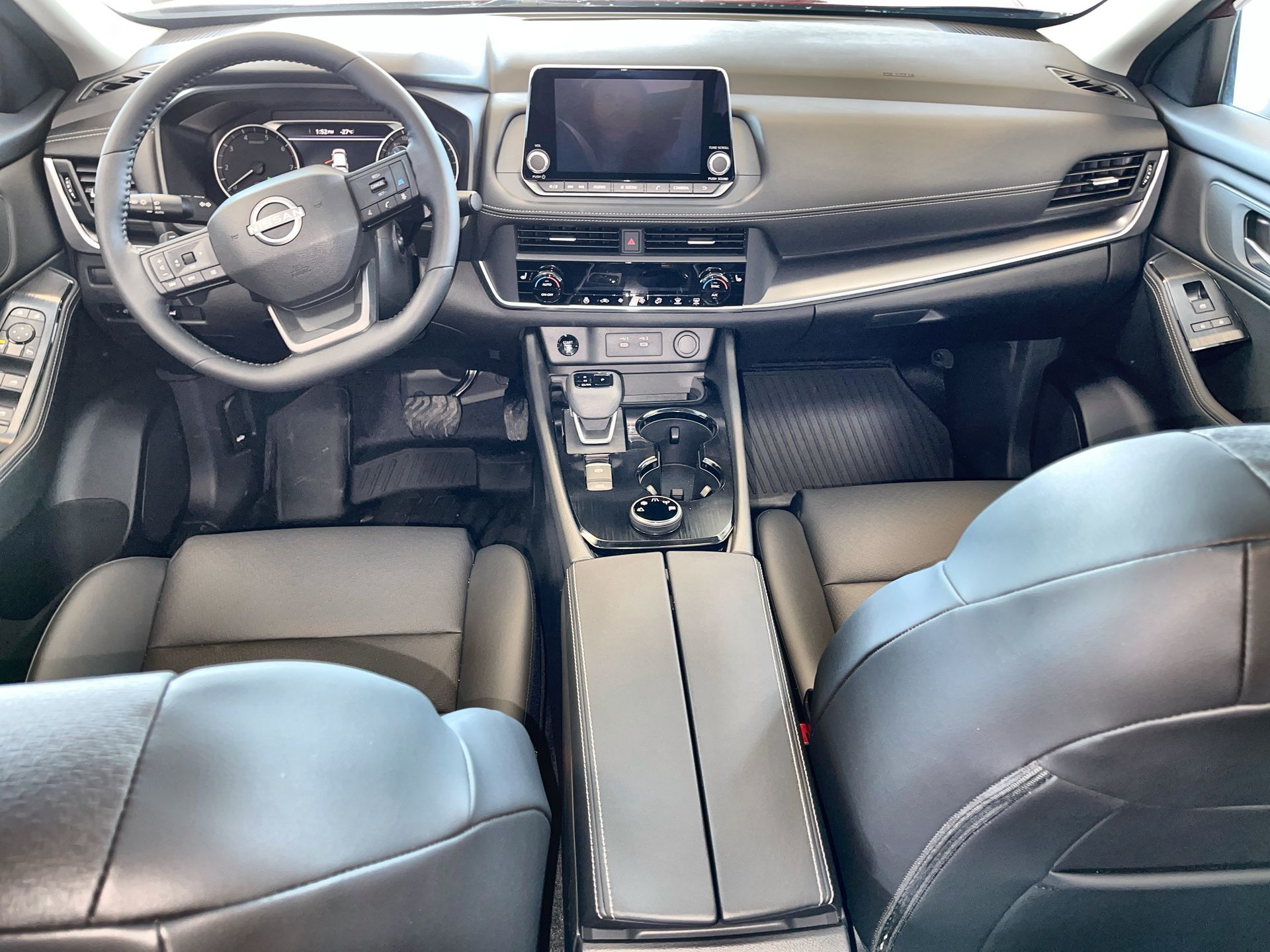 2025 Nissan Rogue in Regina, Saskatchewan
