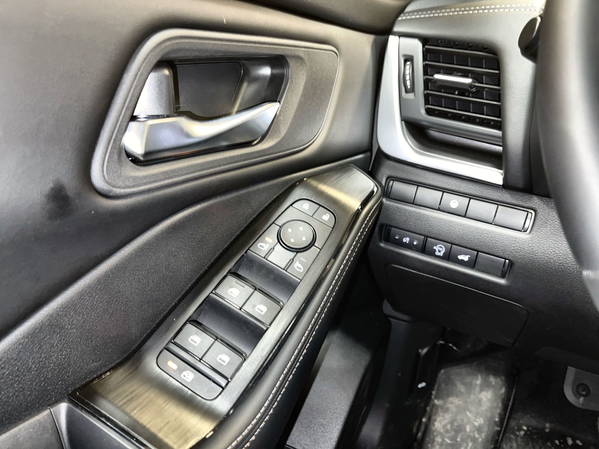 2025 Nissan Rogue in Regina, Saskatchewan