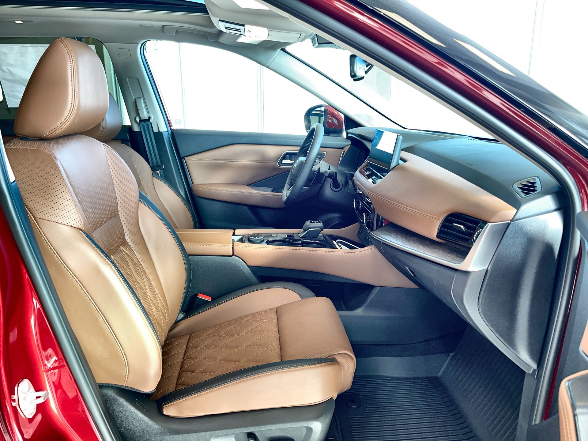 2025 Nissan Rogue in Regina, Saskatchewan
