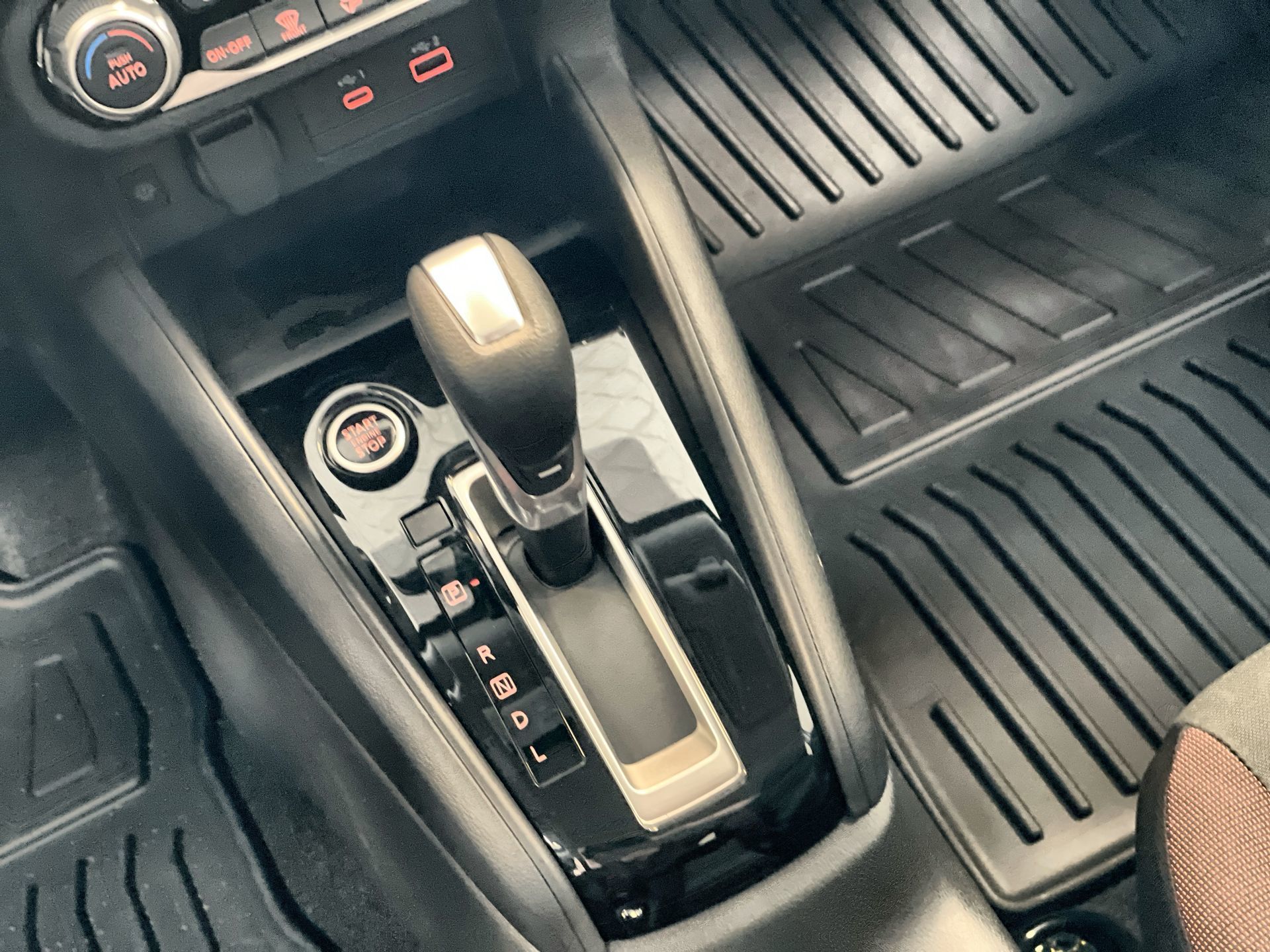 2025 Nissan Versa