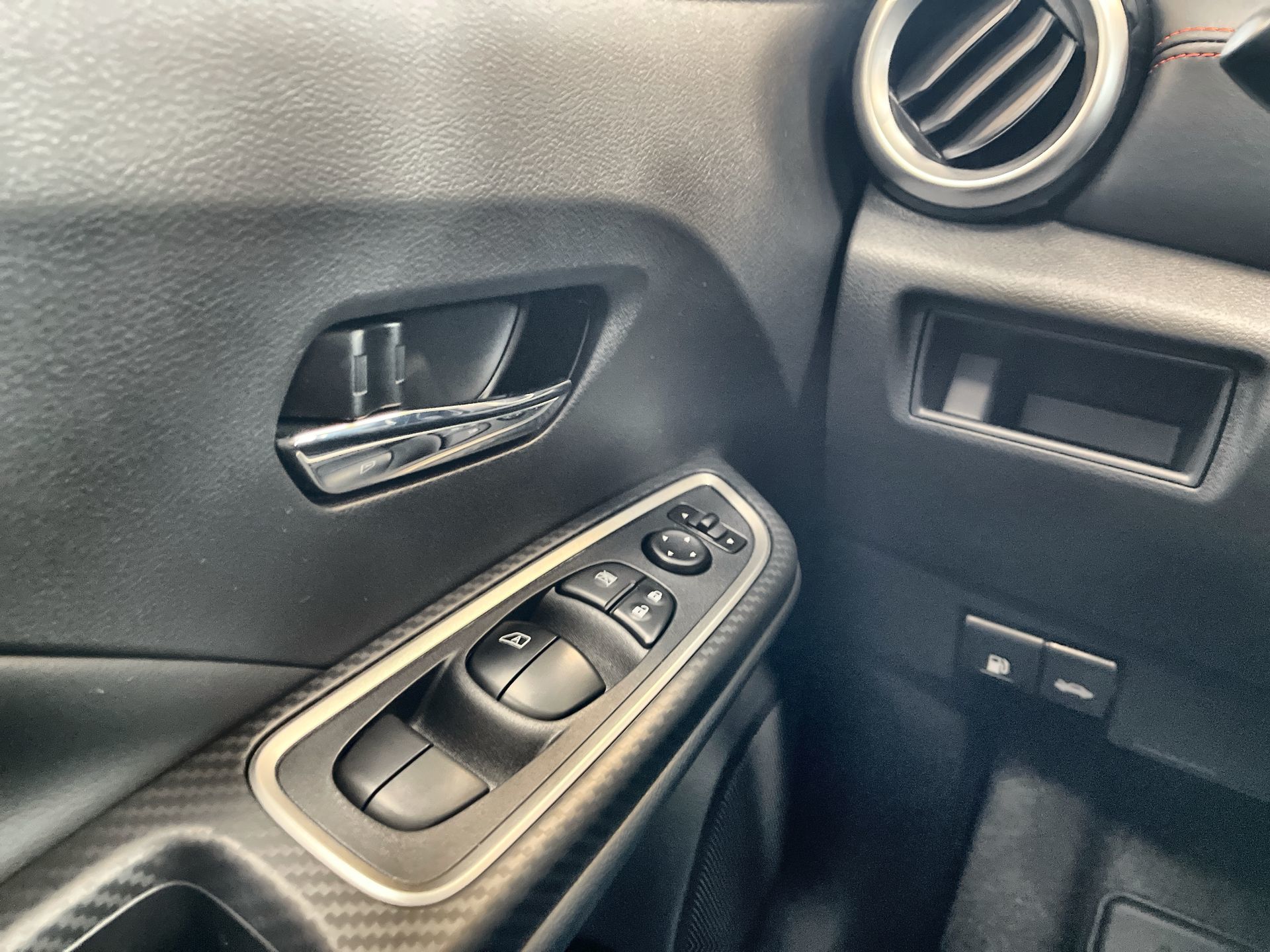 2025 Nissan Versa