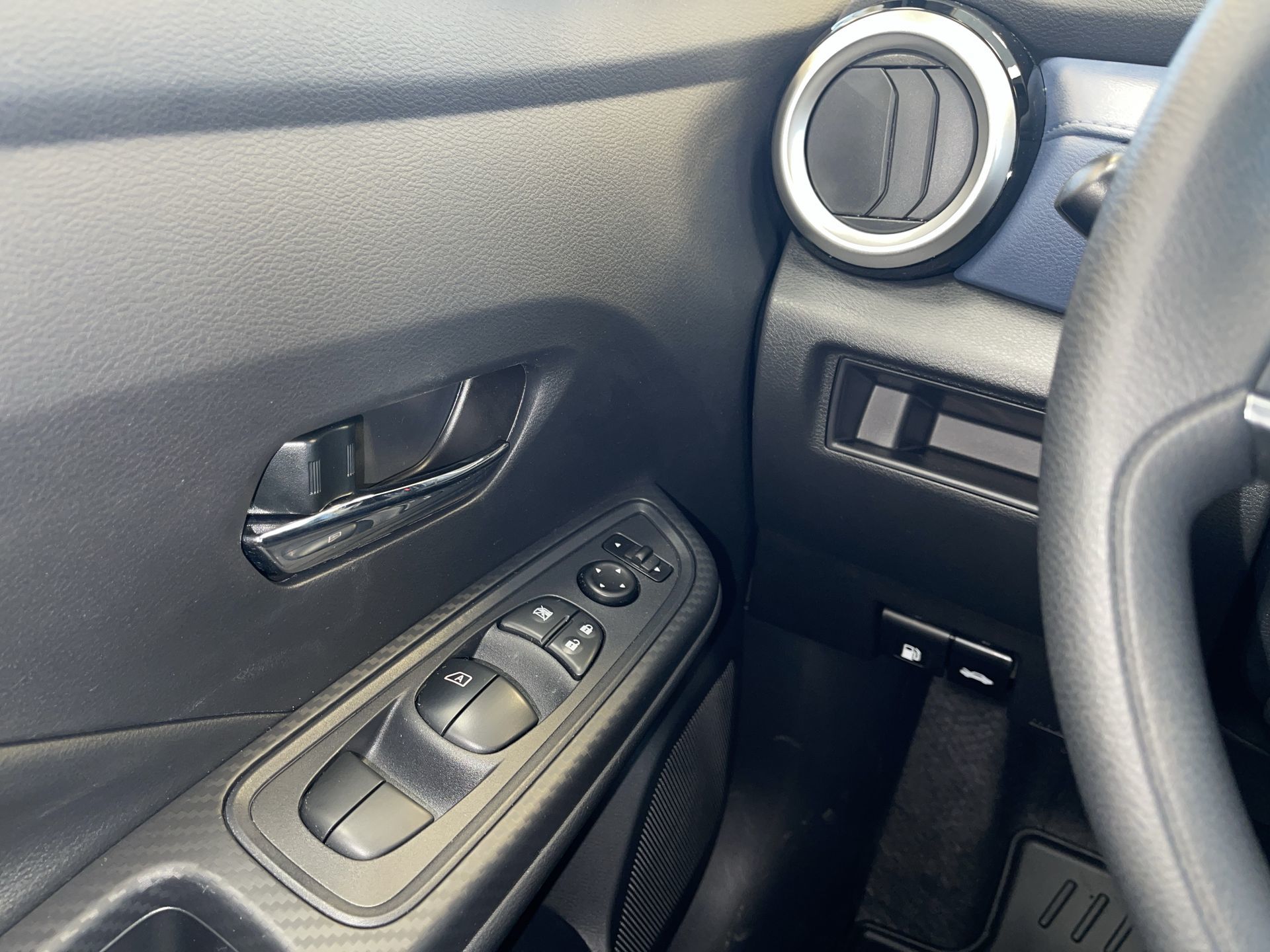 2025 Nissan Versa