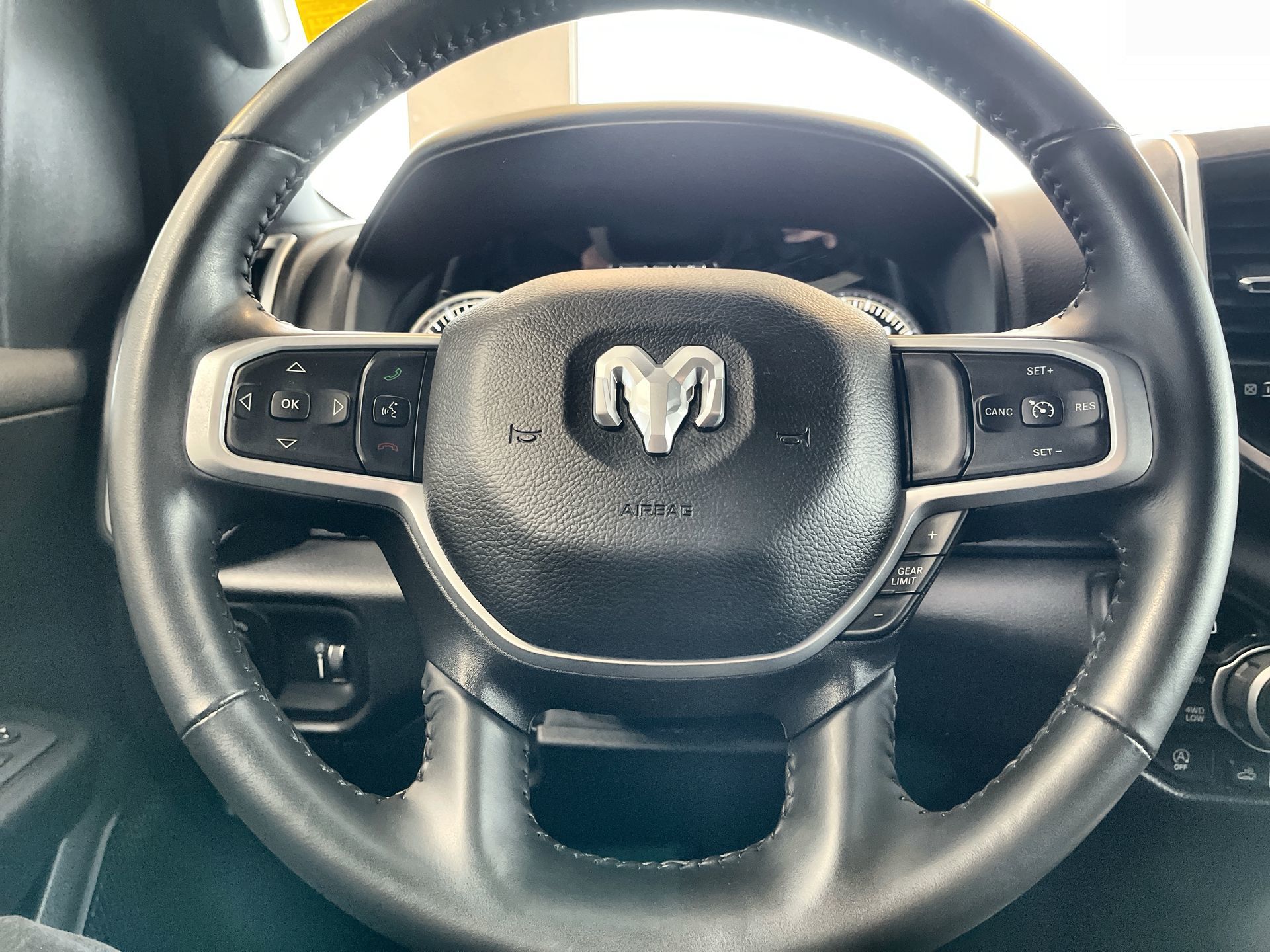 Ram RAM 1500 Crew Cab 4x4 (DT)  2023 à Regina, Saskatchewan