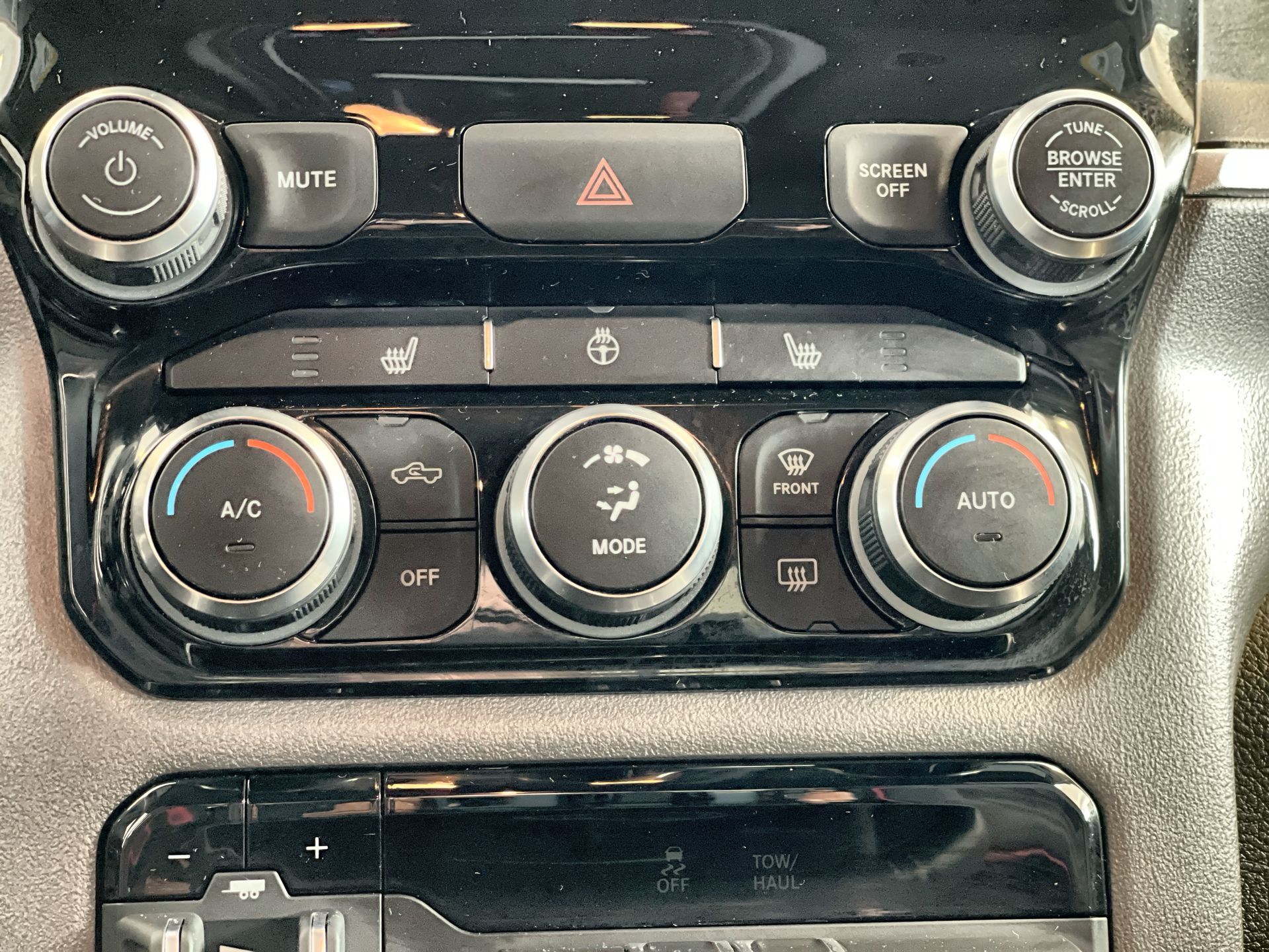 Ram RAM 1500 Crew Cab 4x4 (DT)  2023 à Regina, Saskatchewan