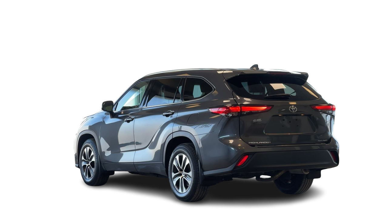 Toyota Highlander  2022 à Regina, Saskatchewan