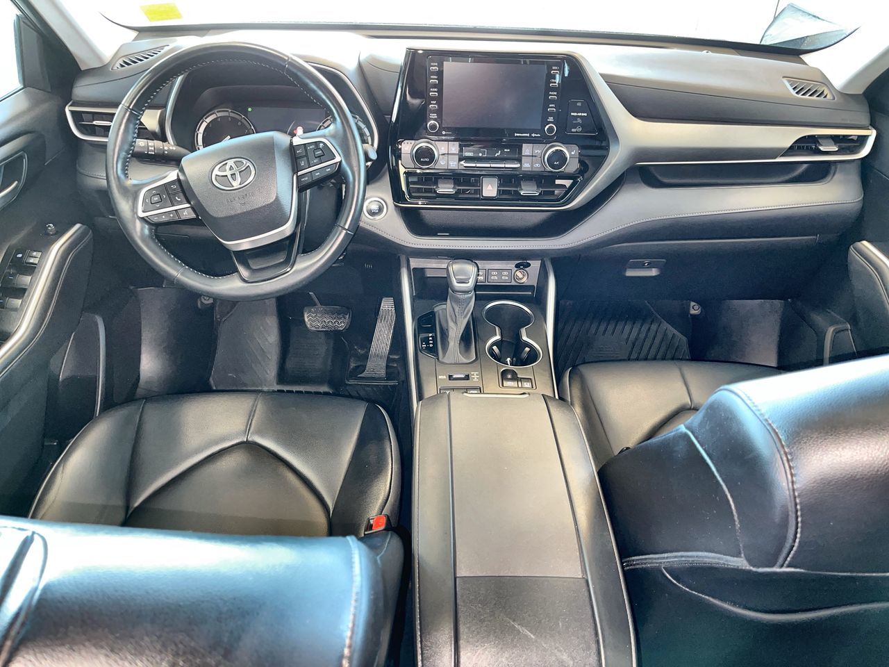 Toyota Highlander  2022 à Regina, Saskatchewan