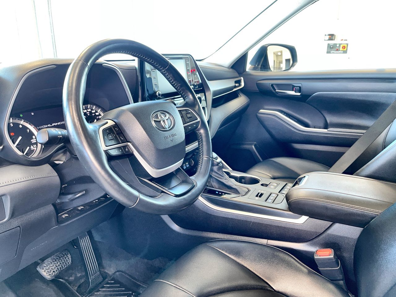 Toyota Highlander  2022 à Regina, Saskatchewan