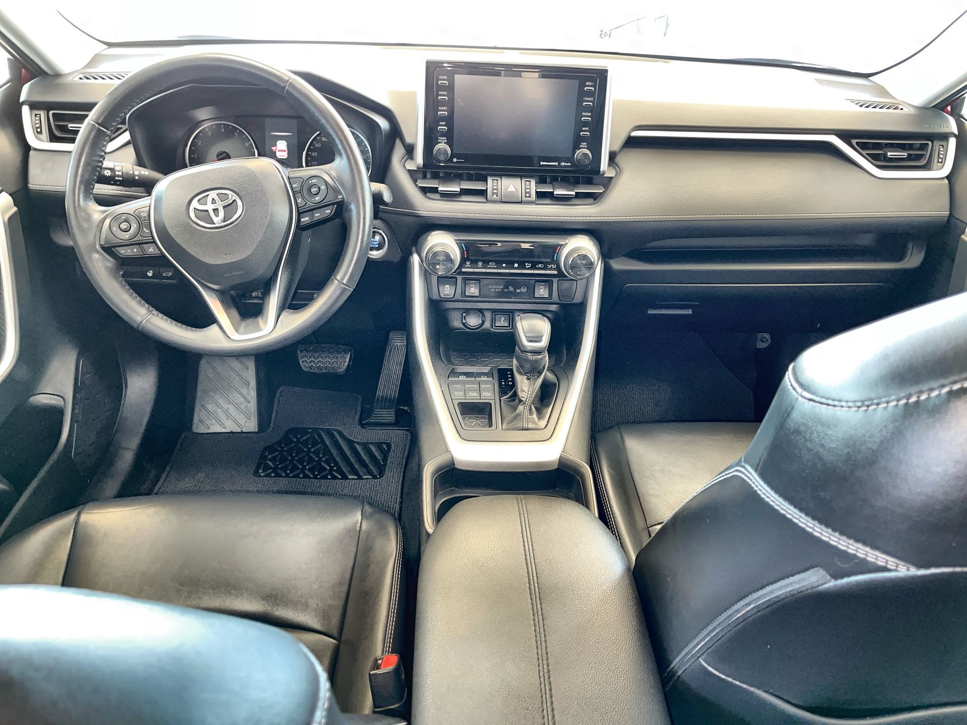 Toyota RAV4  2020 à Regina, Saskatchewan
